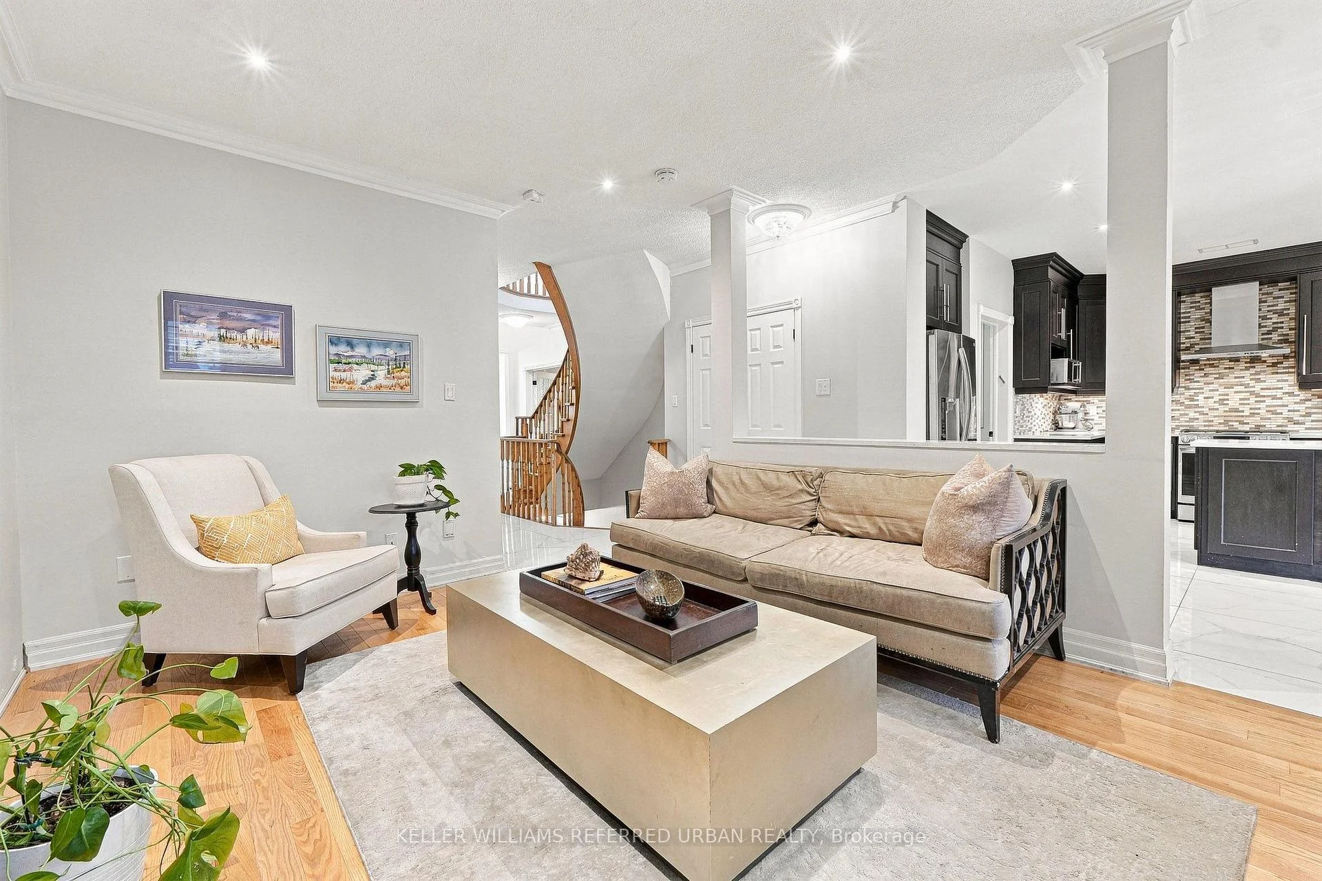 Photo 36 of 63 Oatlands Crescent, Richmond Hill, Mill Pond — HOMEH