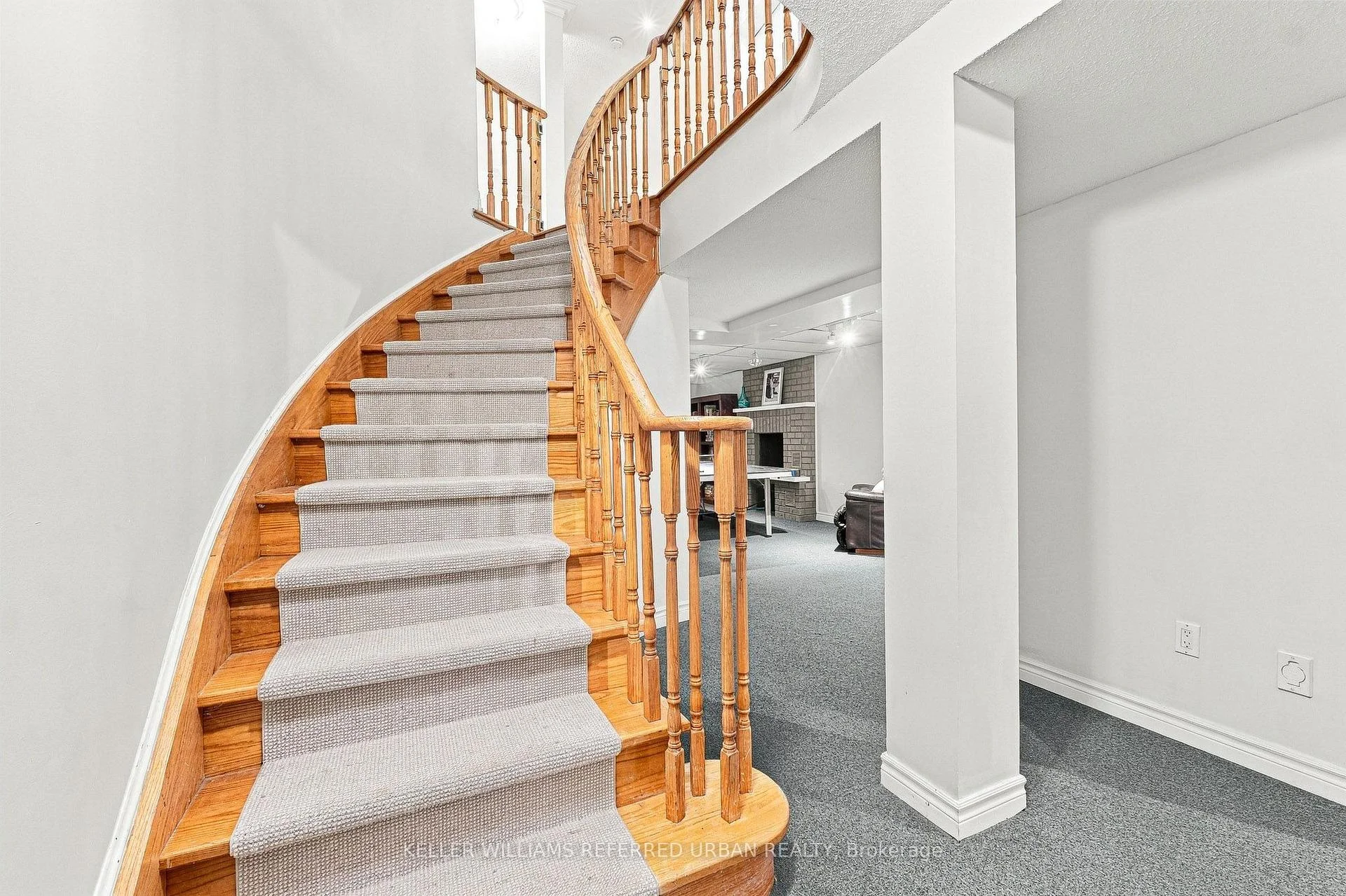 Photo 77 of 63 Oatlands Crescent, Richmond Hill, Mill Pond — HOMEH