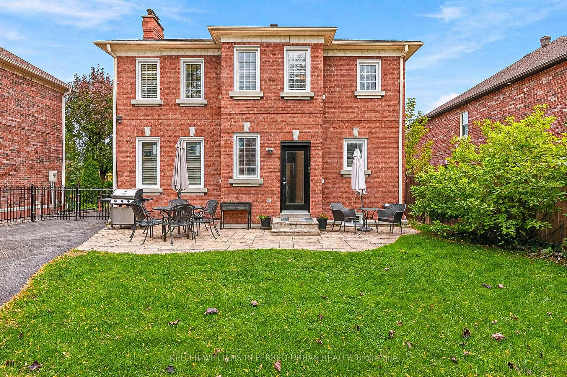 Photo 90 of 63 Oatlands Crescent, Richmond Hill, Mill Pond — HOMEH