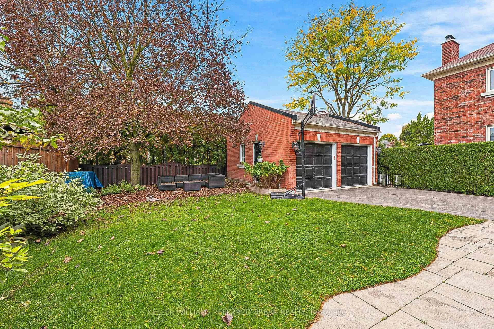 Photo 91 of 63 Oatlands Crescent, Richmond Hill, Mill Pond — HOMEH