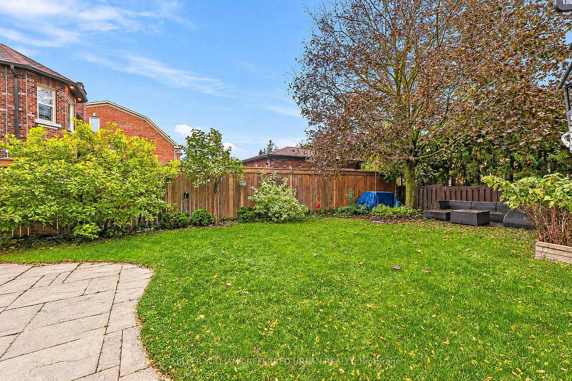 Photo 93 of 63 Oatlands Crescent, Richmond Hill, Mill Pond — HOMEH