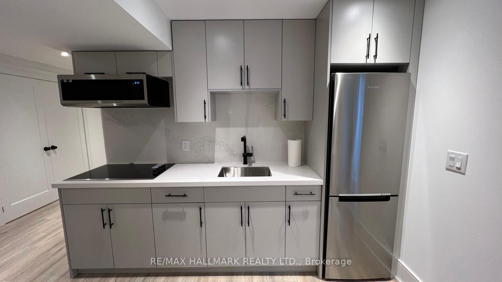 Photo 7 of Unit Basement, 83 Gladstone Ave, Vaughan, Maple — HOMEH
