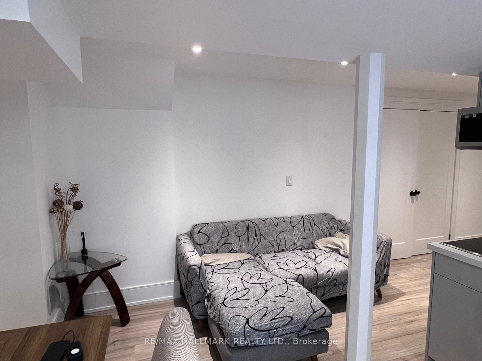 Photo 8 of Unit Basement, 83 Gladstone Ave, Vaughan, Maple — HOMEH