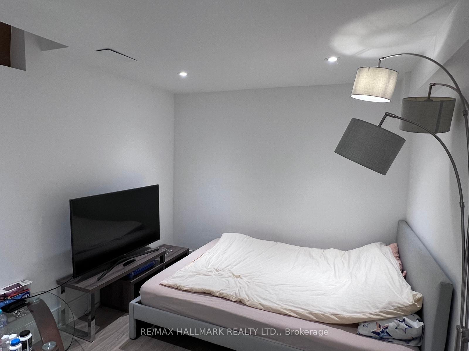 Photo 11 of Unit Basement, 83 Gladstone Ave, Vaughan, Maple — HOMEH