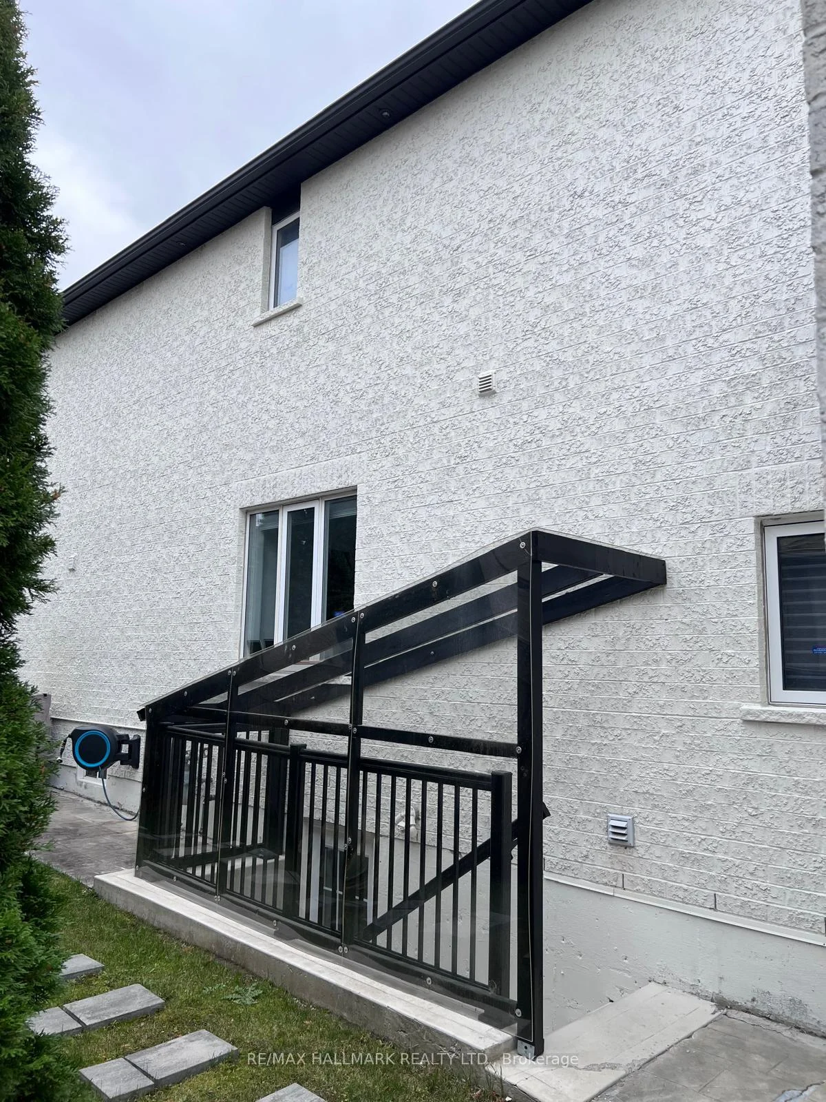 Photo 3 of Unit Basement, 83 Gladstone Ave, Vaughan, Maple — HOMEH