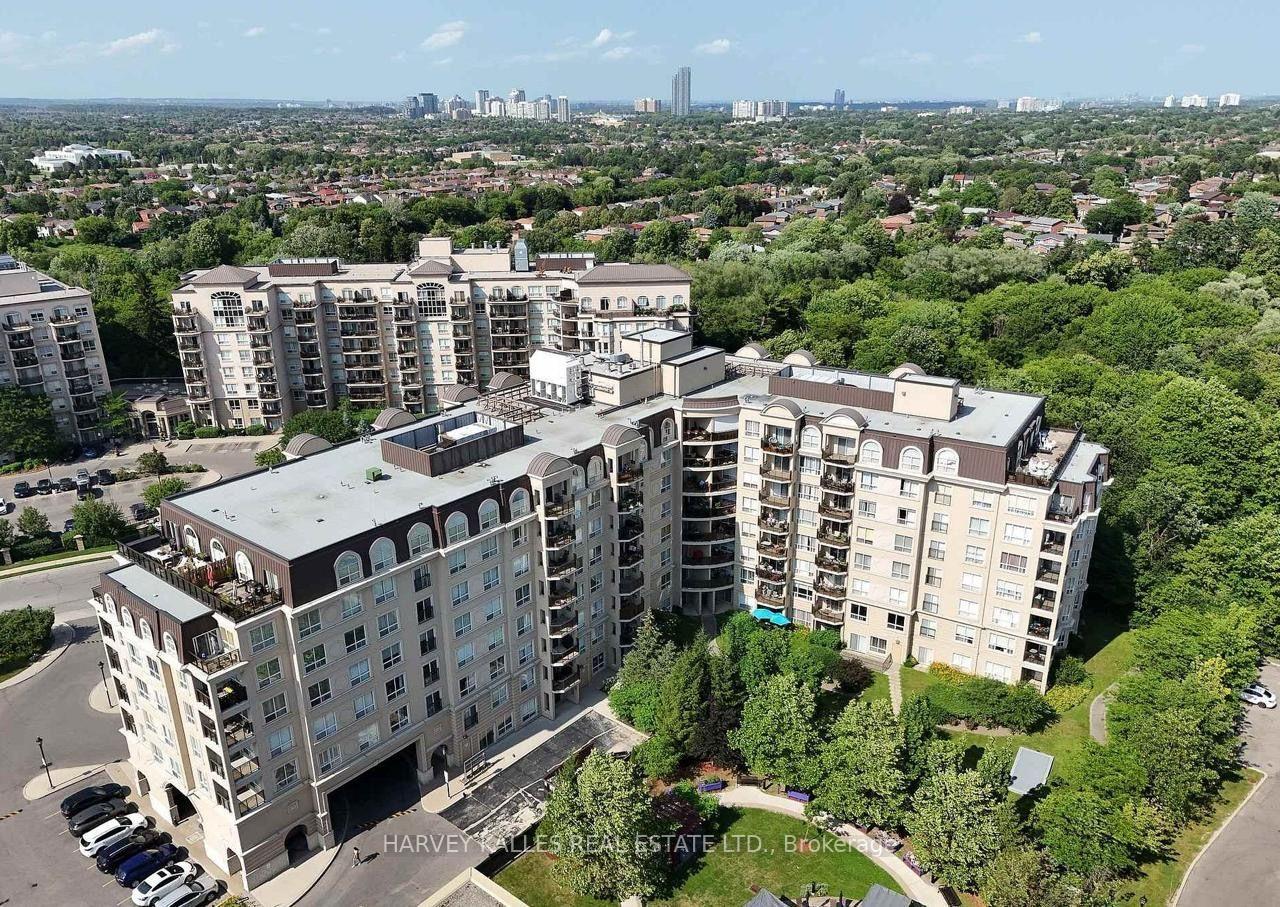 Photo of Unit 704, 1 Maison Parc Court