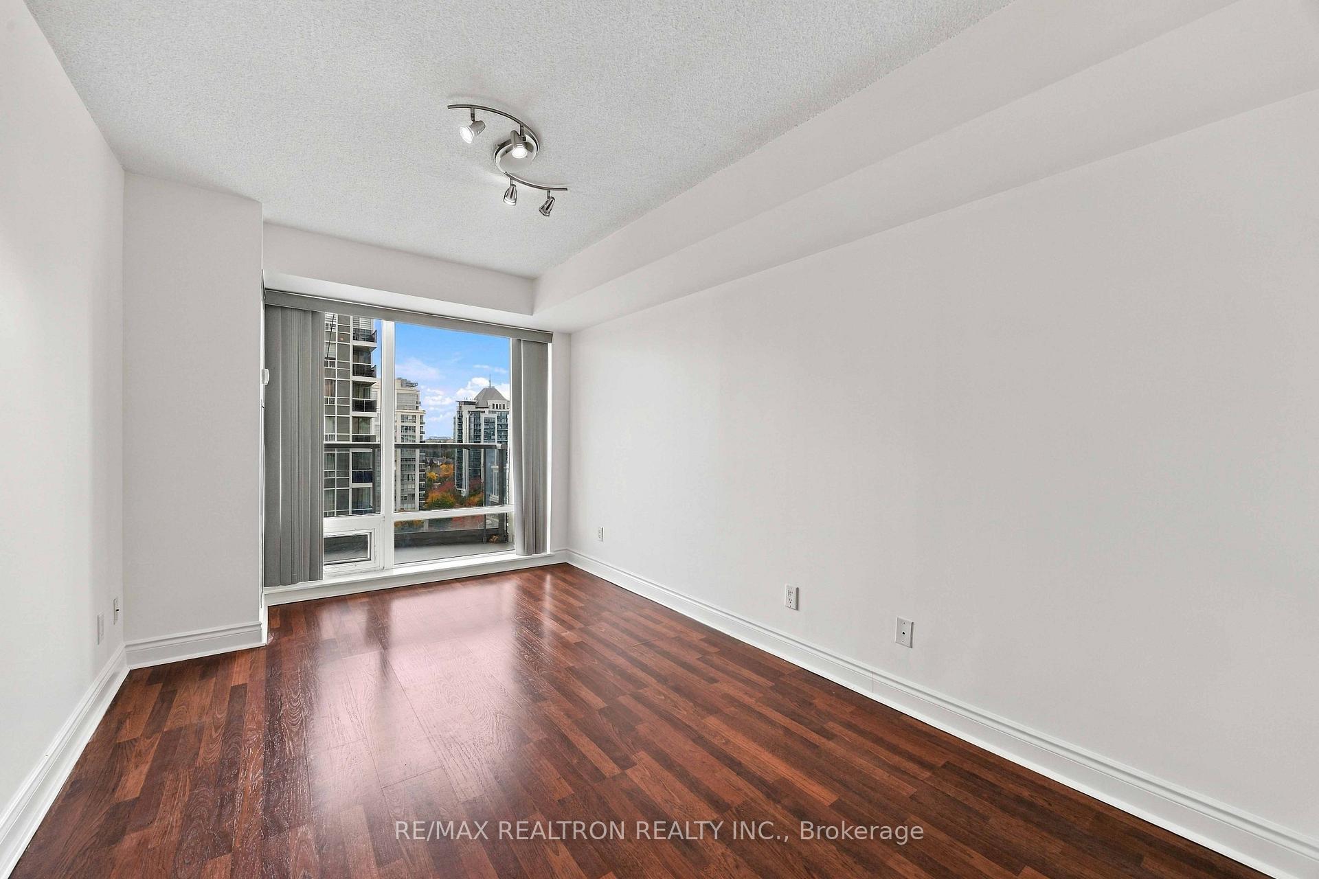 Photo 11 of Unit 1204, 7 North Park Road, Vaughan, Beverley Glen — HOMEH