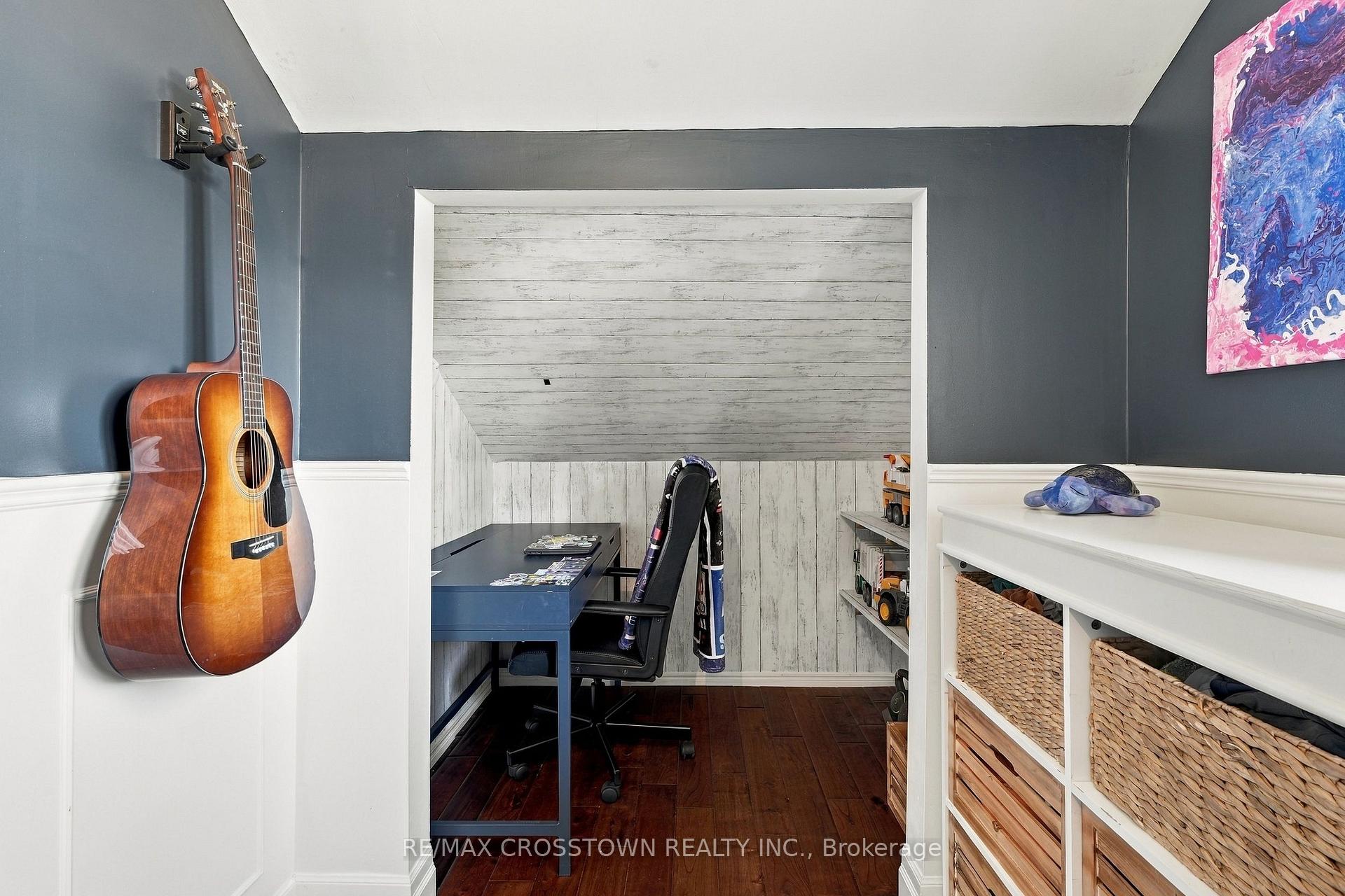 Photo 22 of 20 Idlewood Drive, Springwater, Midhurst — HOMEH