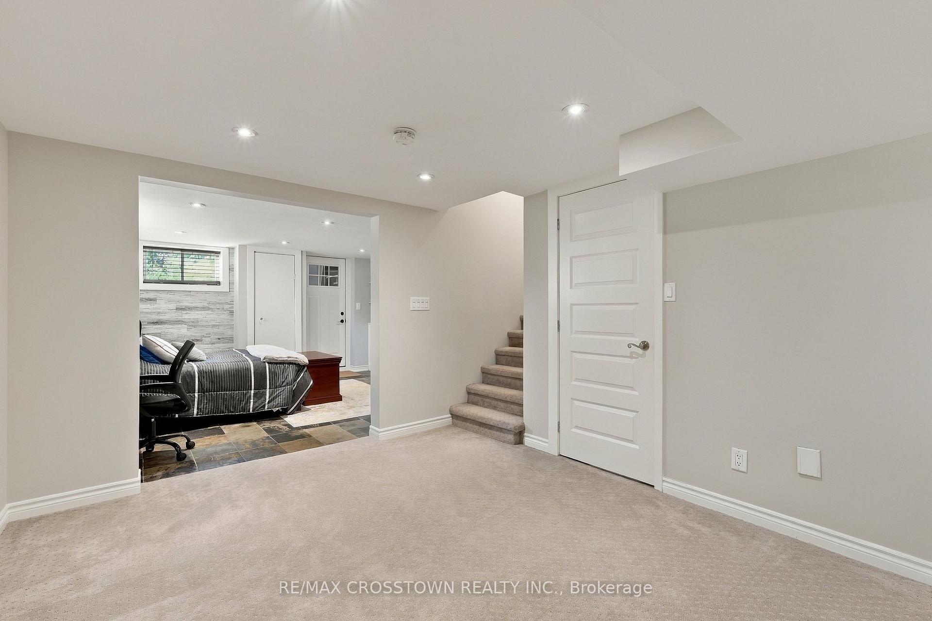 Photo 26 of 20 Idlewood Drive, Springwater, Midhurst — HOMEH