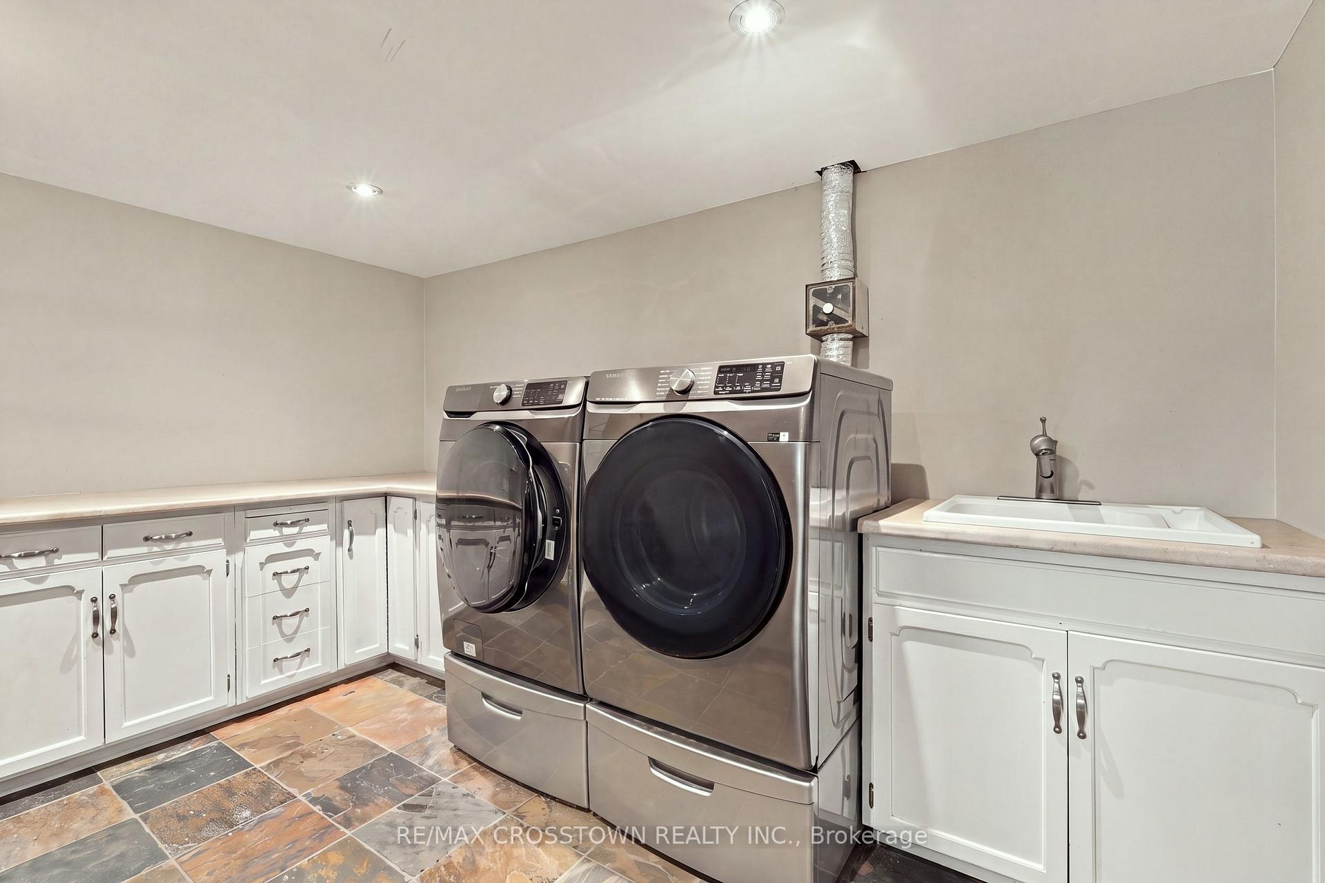 Photo 29 of 20 Idlewood Drive, Springwater, Midhurst — HOMEH