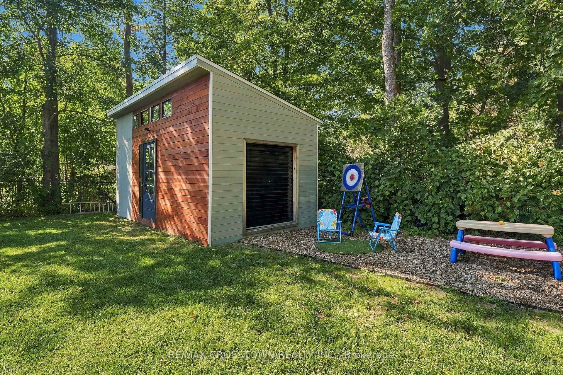 Photo 48 of 20 Idlewood Drive, Springwater, Midhurst — HOMEH