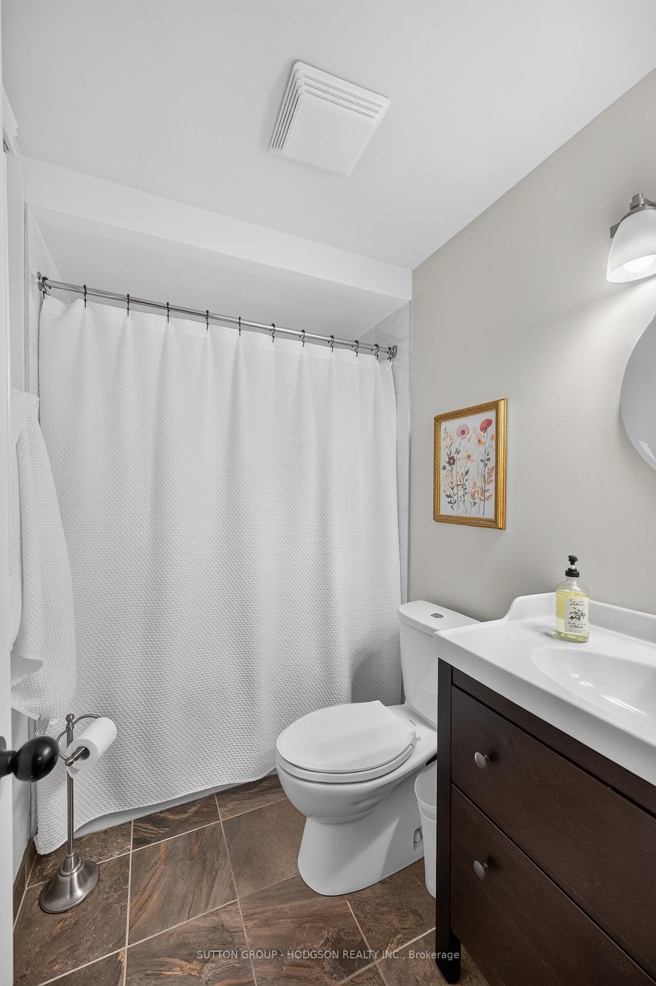 Photo 18 of 61 Somerset Road, London, South K — HOMEH