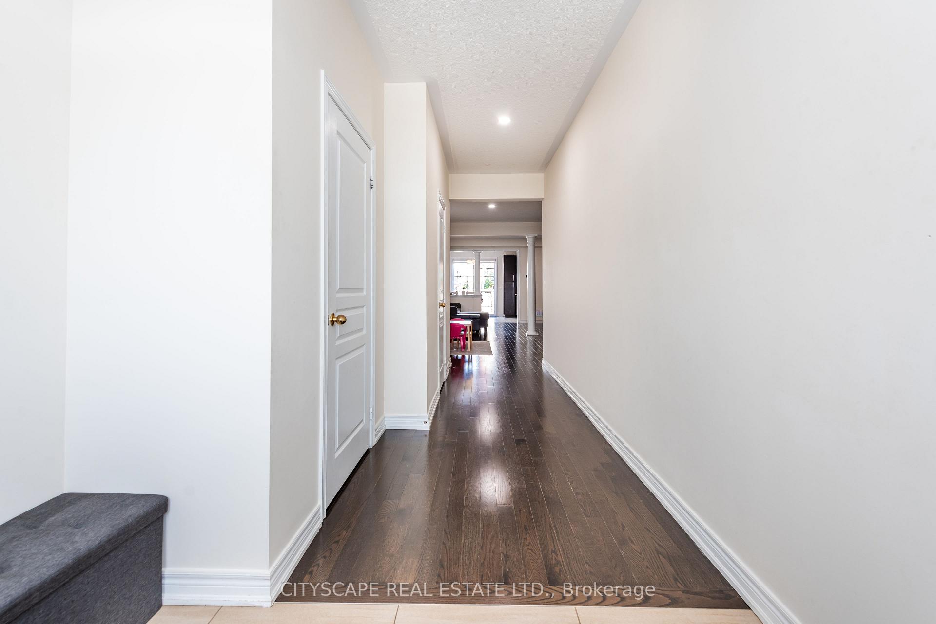 Photo 5 of 37 Aspermont Crescent, Brampton, Brampton East — HOMEH