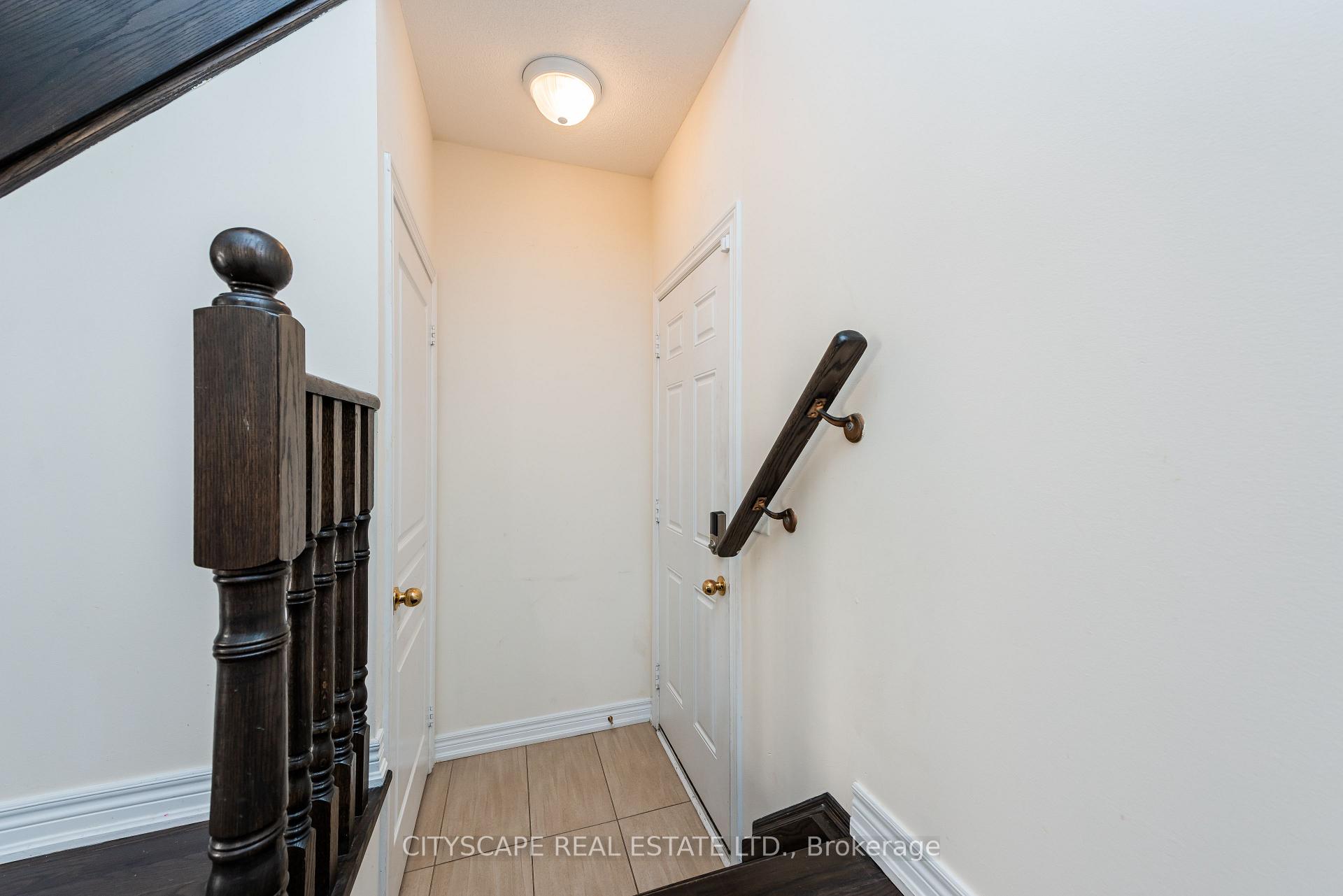 Photo 7 of 37 Aspermont Crescent, Brampton, Brampton East — HOMEH