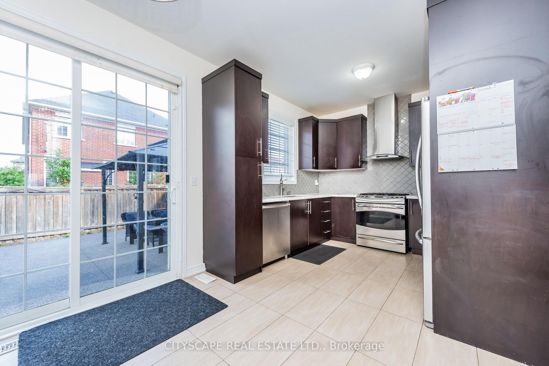 Photo 15 of 37 Aspermont Crescent, Brampton, Brampton East — HOMEH