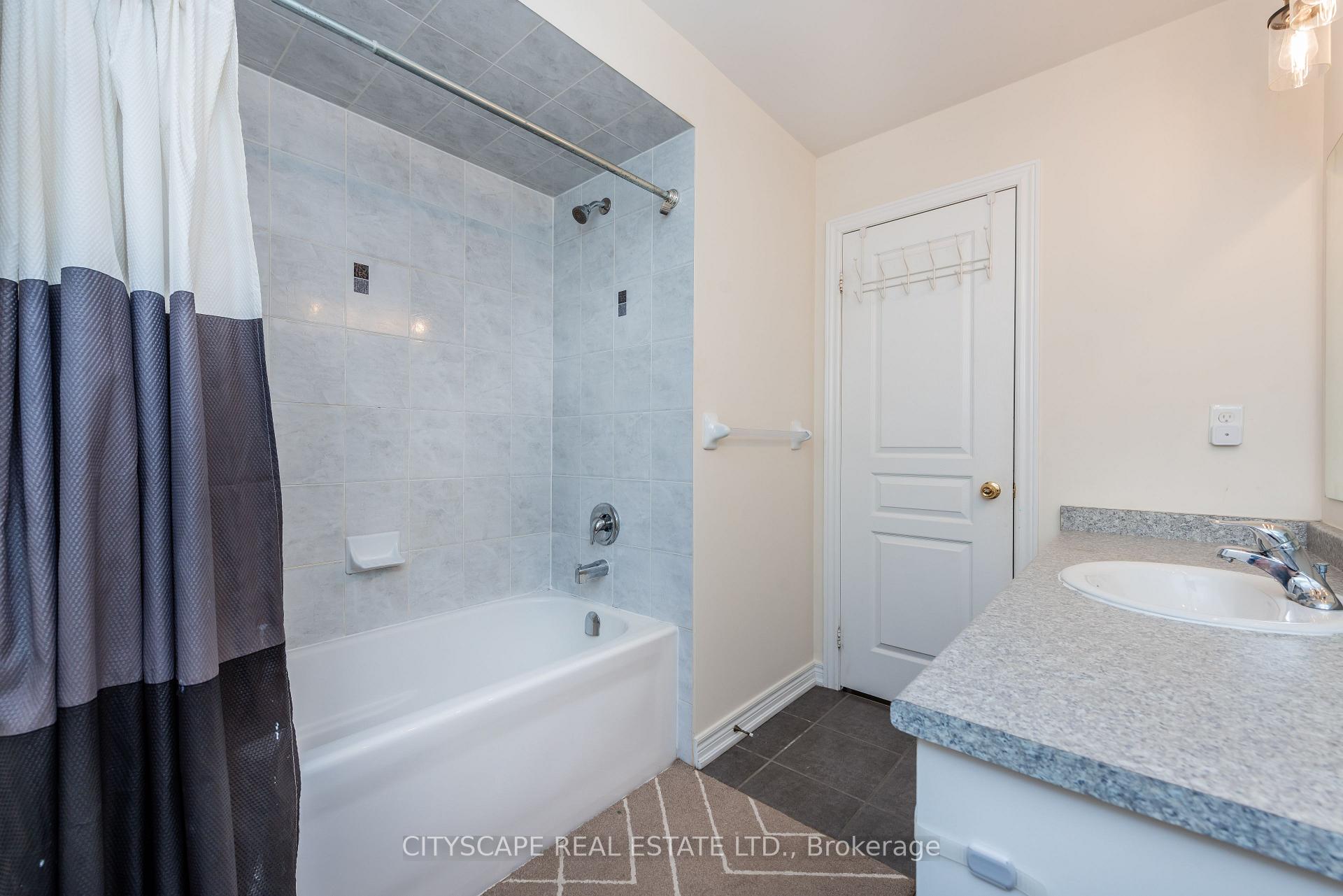 Photo 29 of 37 Aspermont Crescent, Brampton, Brampton East — HOMEH