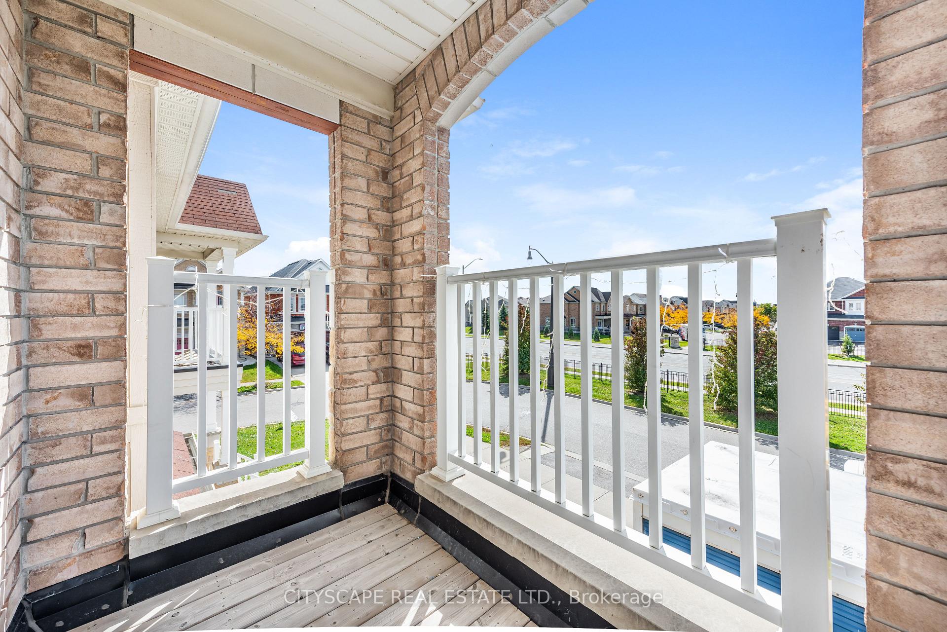 Photo 34 of 37 Aspermont Crescent, Brampton, Brampton East — HOMEH