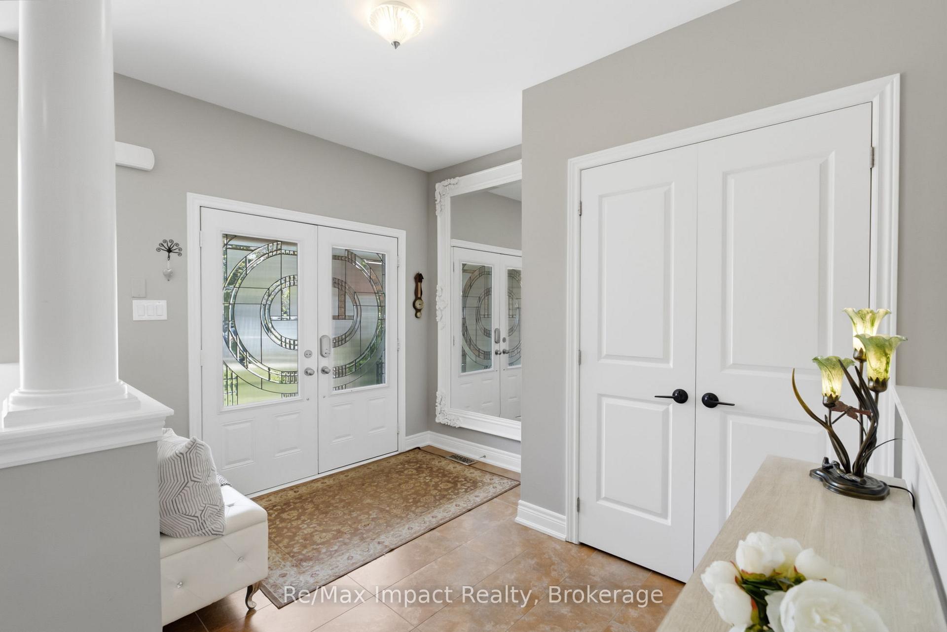Photo 4 of 17 Bradshaw Street, Clarington, Bowmanville — HOMEH