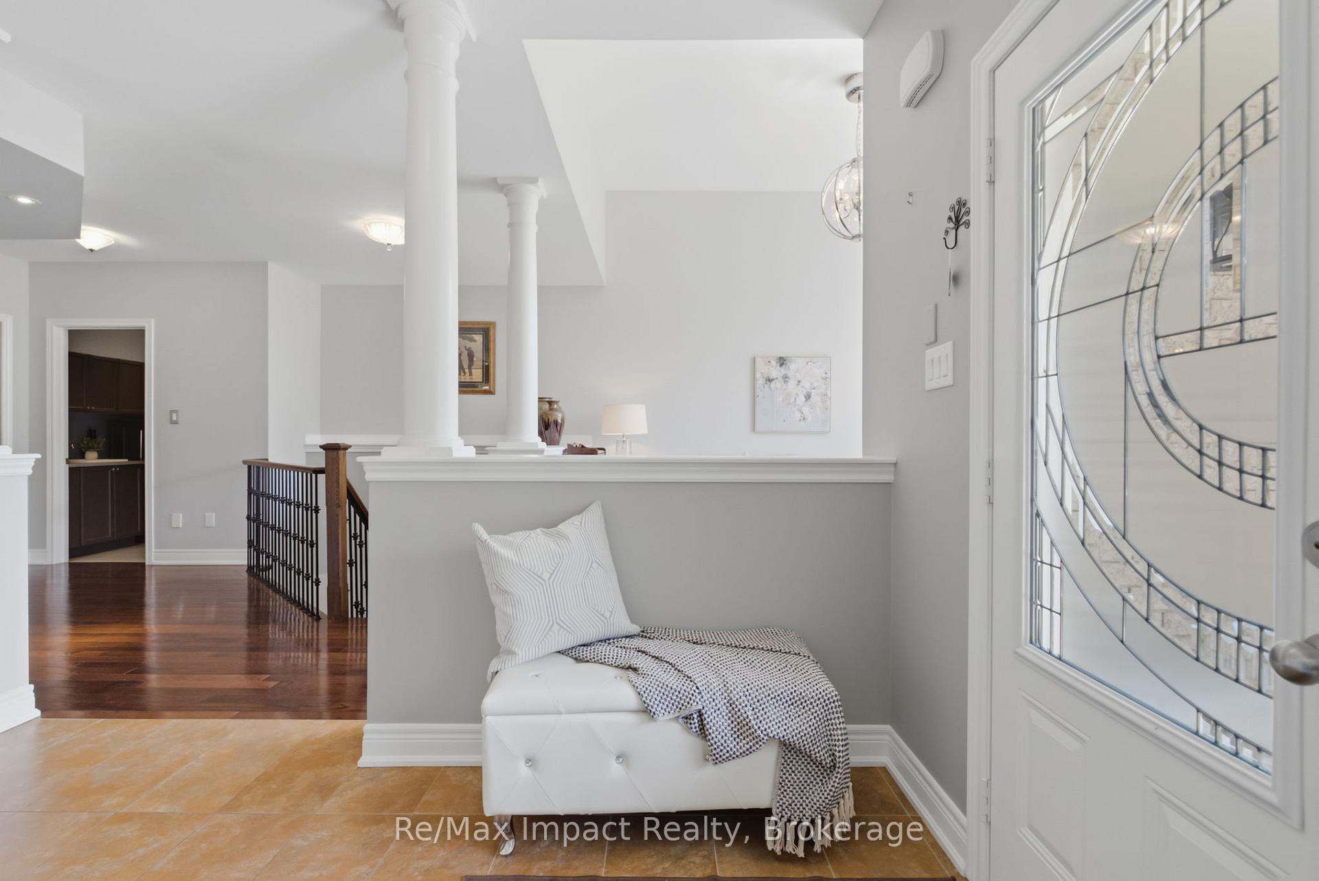 Photo 5 of 17 Bradshaw Street, Clarington, Bowmanville — HOMEH