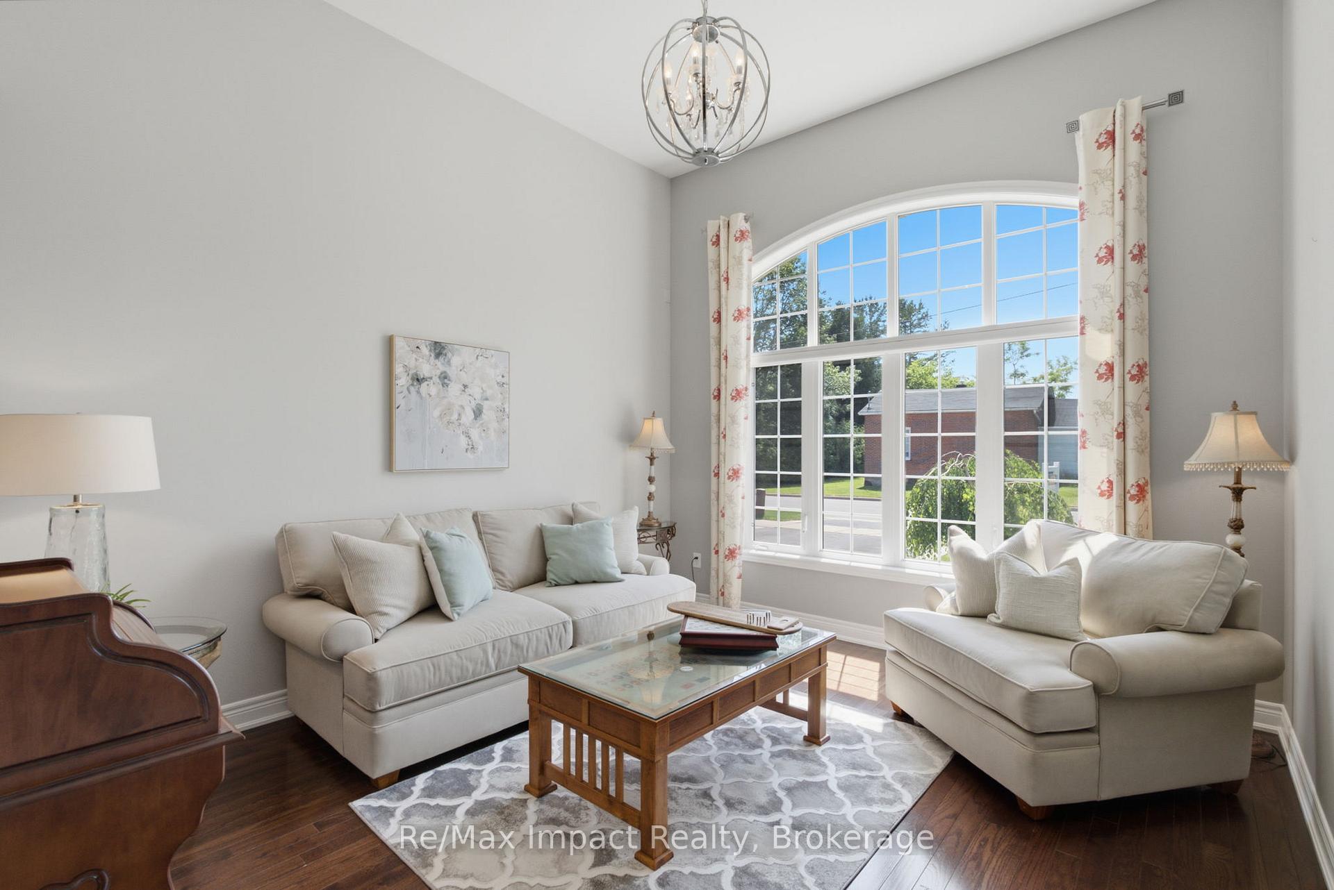 Photo 7 of 17 Bradshaw Street, Clarington, Bowmanville — HOMEH