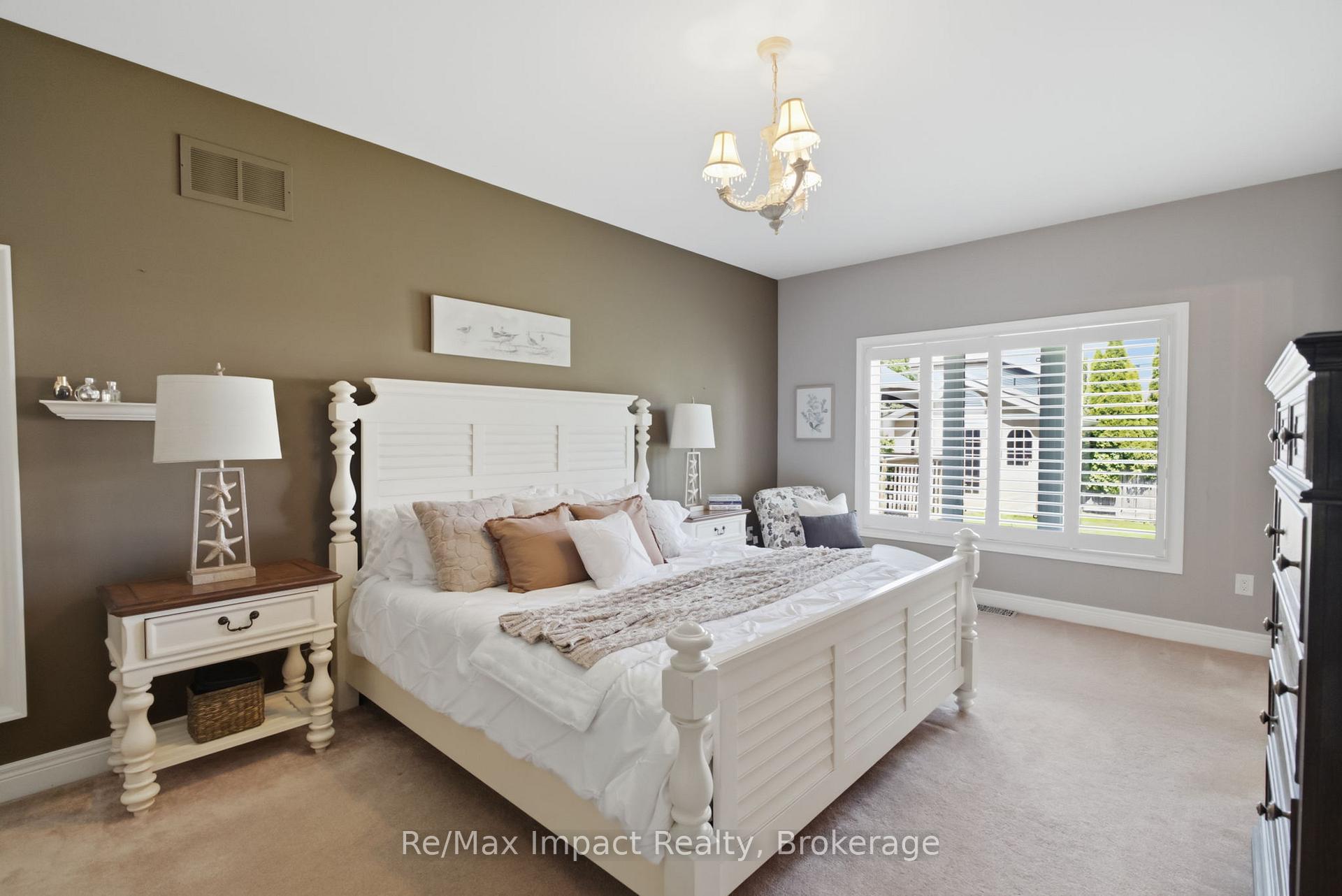 Photo 23 of 17 Bradshaw Street, Clarington, Bowmanville — HOMEH