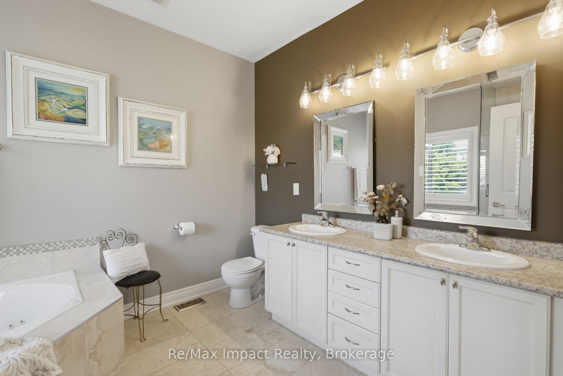 Photo 25 of 17 Bradshaw Street, Clarington, Bowmanville — HOMEH