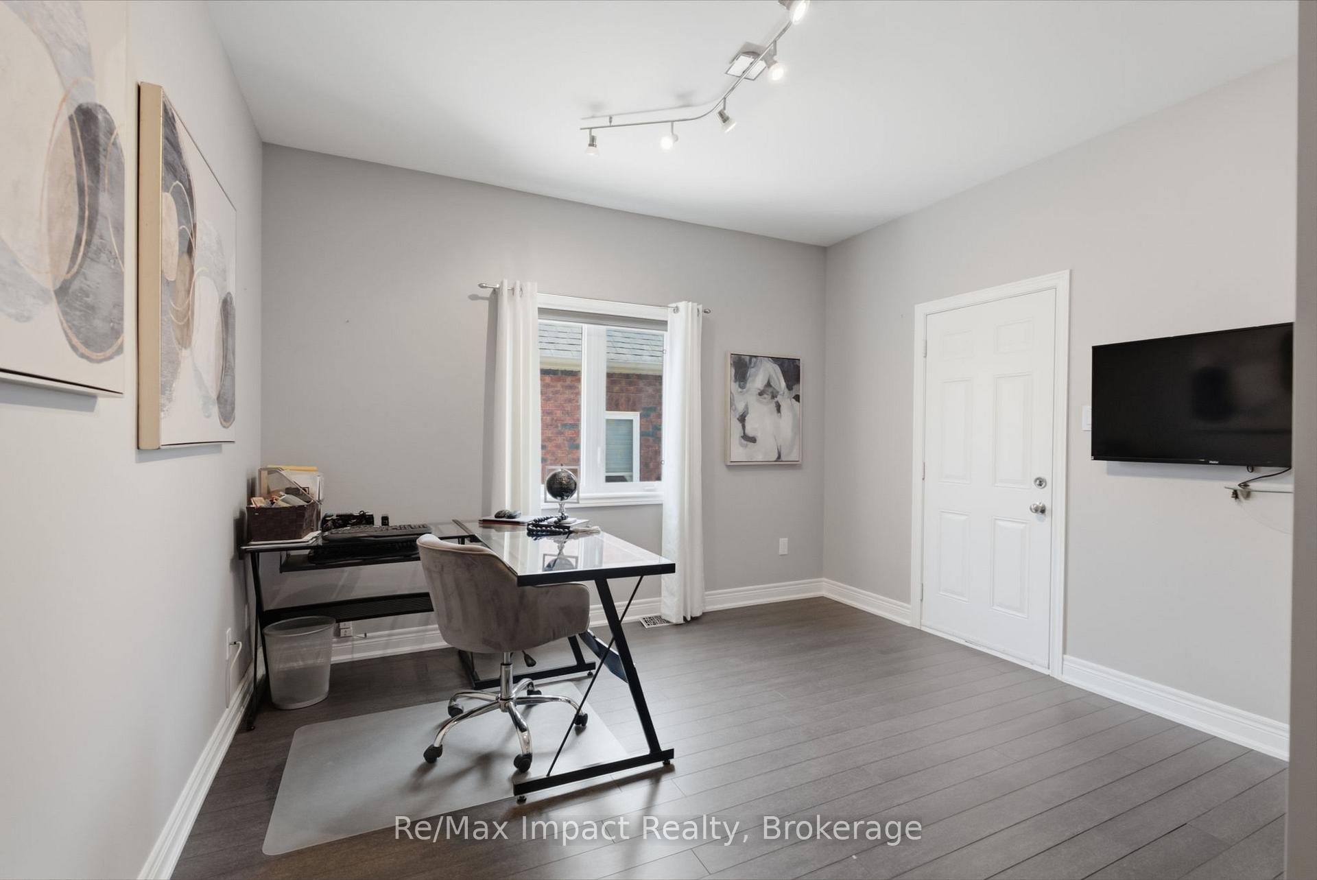 Photo 30 of 17 Bradshaw Street, Clarington, Bowmanville — HOMEH