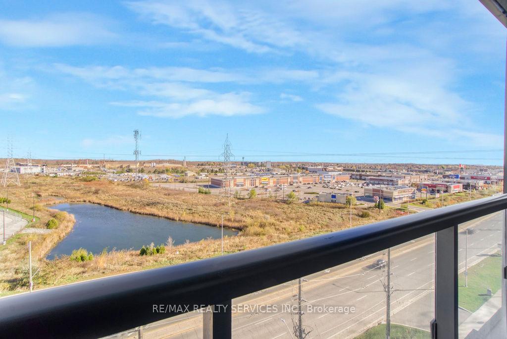 Photo 24 of Unit B906, 3200 Dakota Common, Burlington, Alton — HOMEH