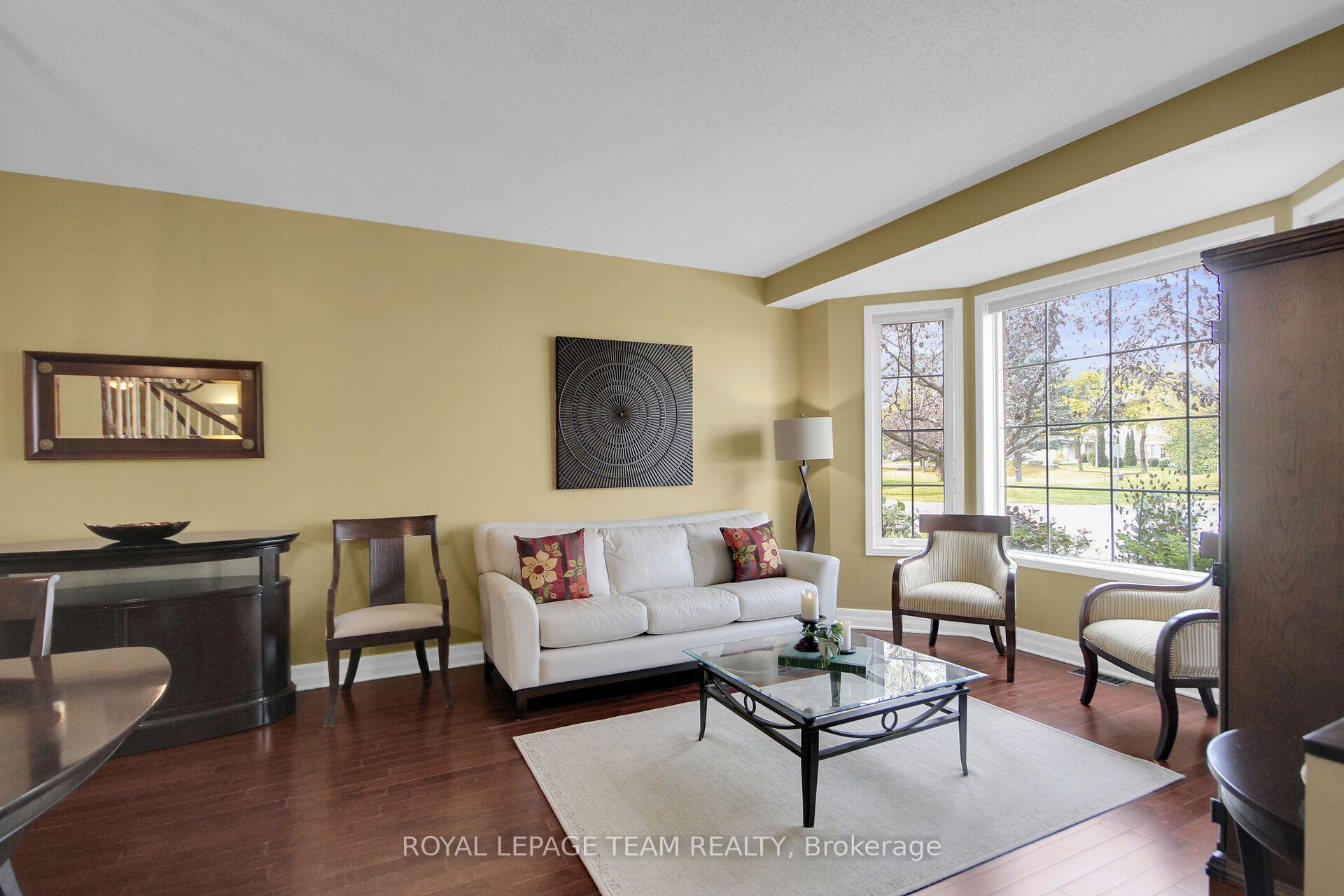Photo 5 of 9 Mersey Drive, Ottawa, Kanata - Morgan's Grant/South March — HOMEH