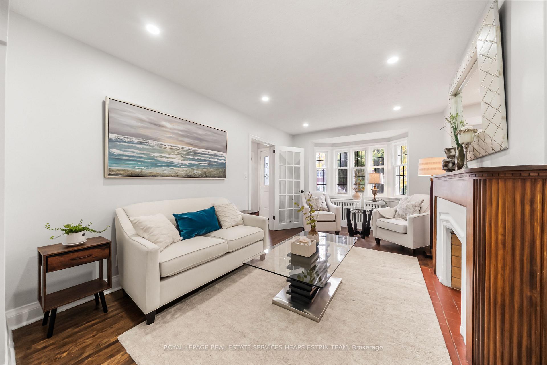 Photo 3 of 770 Eglinton Avenue E, Toronto, Leaside — HOMEH