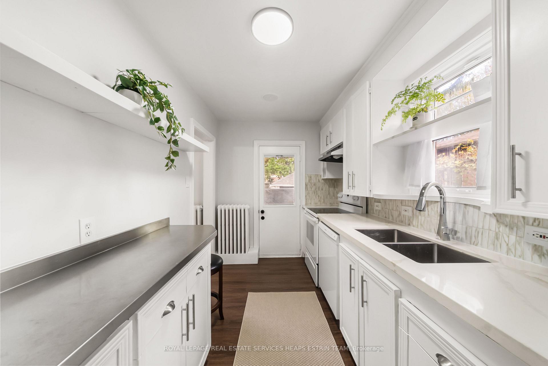 Photo 14 of 770 Eglinton Avenue E, Toronto, Leaside — HOMEH