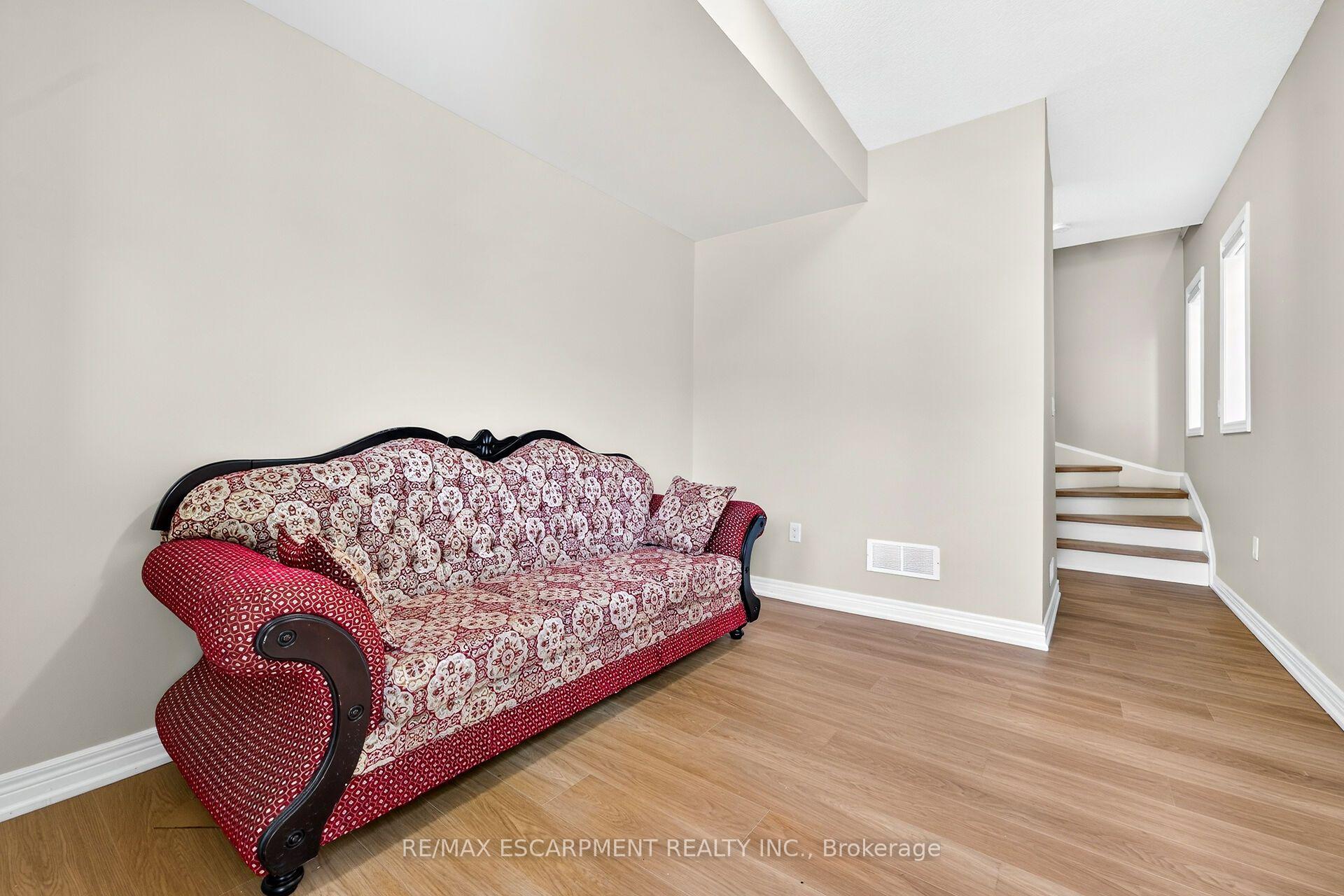 Photo 8 of Unit 84, 6 Chestnut Drive, Grimsby, Grimsby West — HOMEH