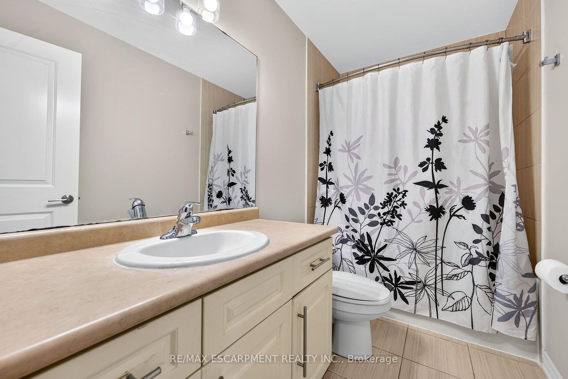 Photo 38 of Unit 84, 6 Chestnut Drive, Grimsby, Grimsby West — HOMEH