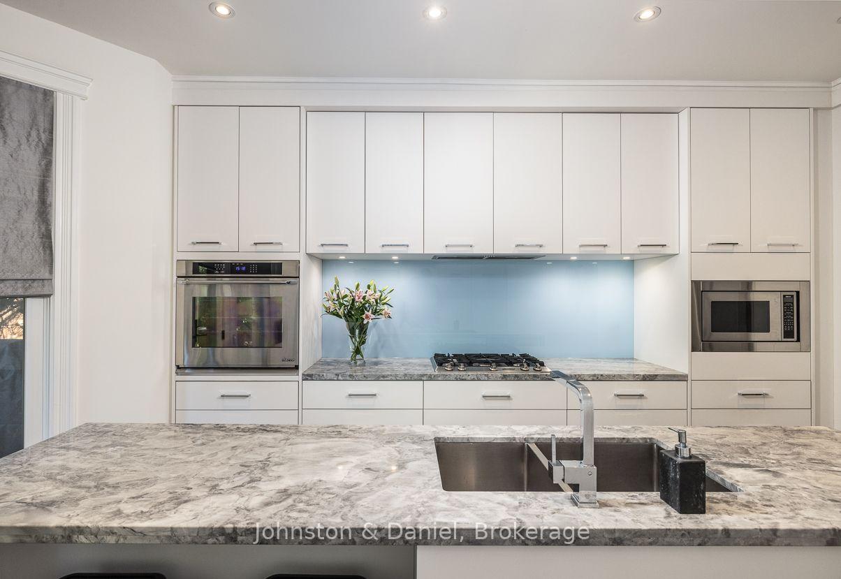 Photo 13 of 152 Hillsdale Avenue E, Toronto, Mount Pleasant West — HOMEH