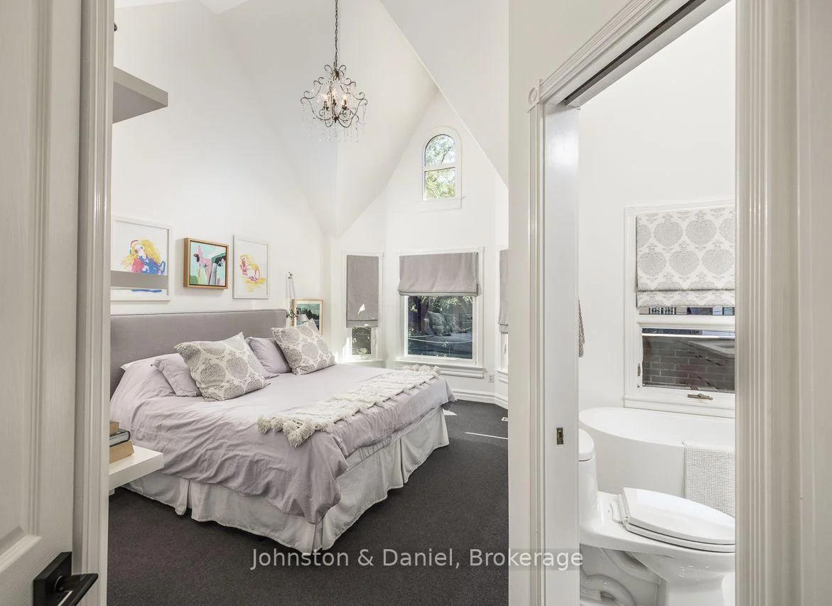 Photo 38 of 152 Hillsdale Avenue E, Toronto, Mount Pleasant West — HOMEH
