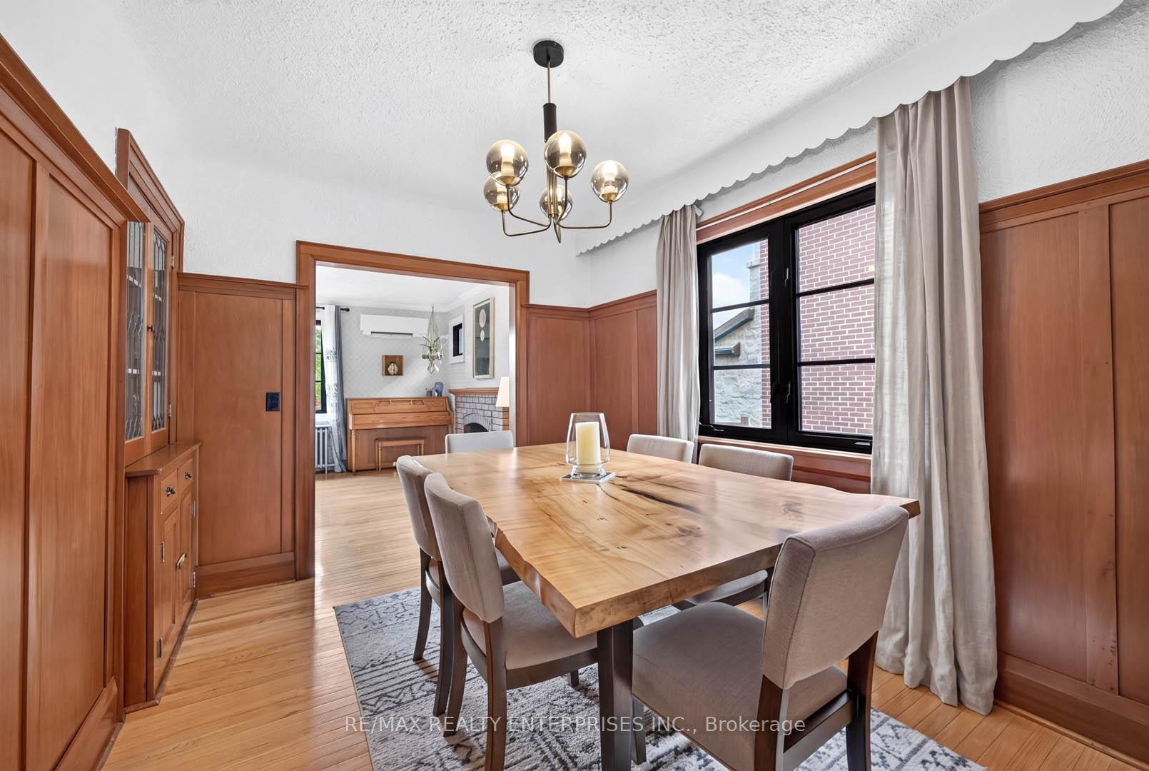 Photo 6 of 233 Rosemount Avenue, North York, Weston — HOMEH