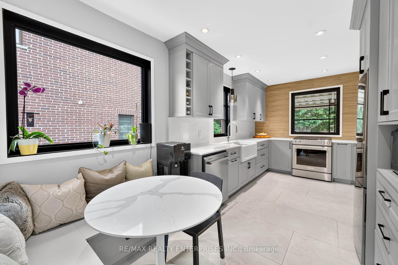 Photo 7 of 233 Rosemount Avenue, North York, Weston — HOMEH