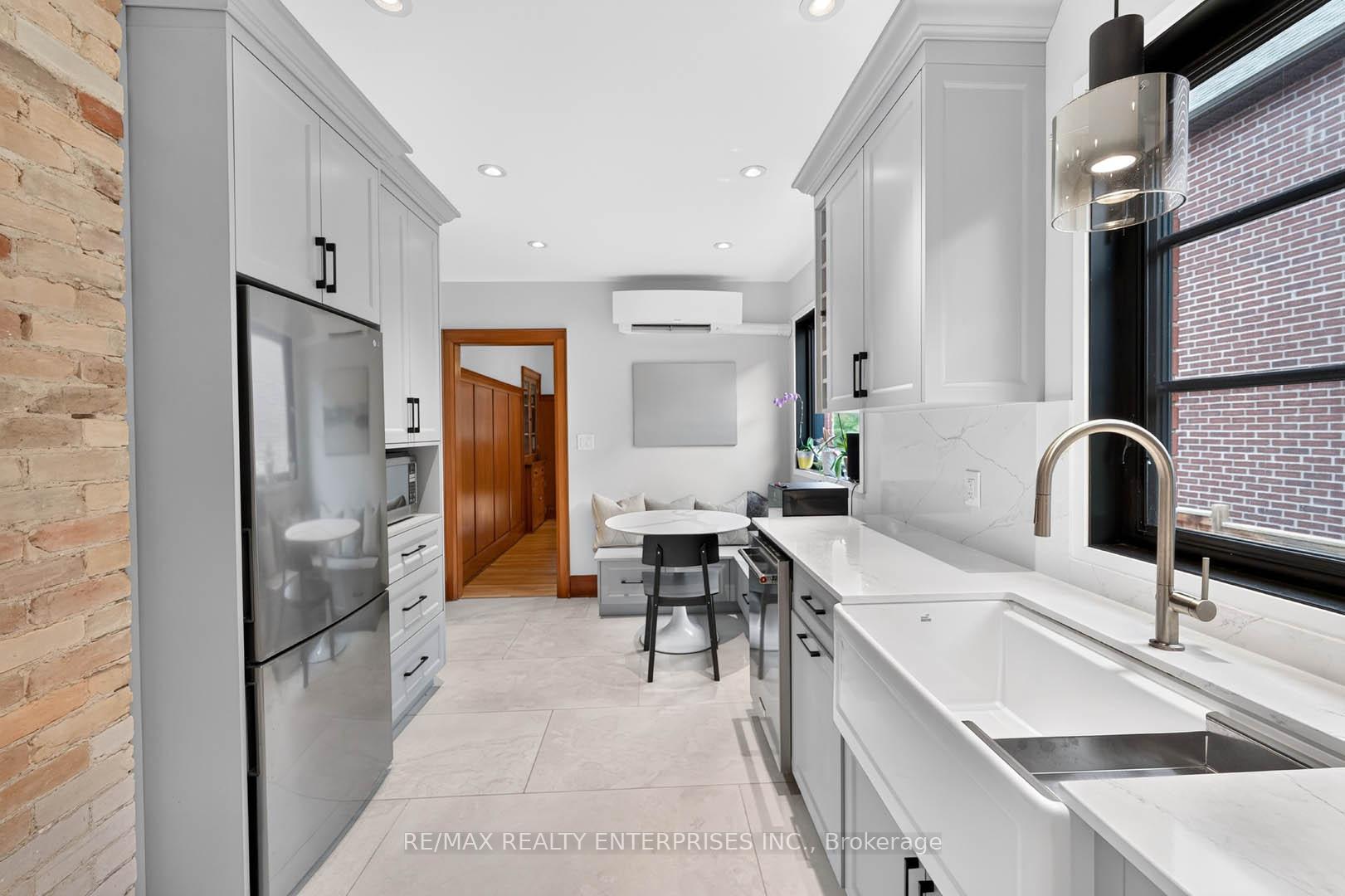 Photo 11 of 233 Rosemount Avenue, North York, Weston — HOMEH