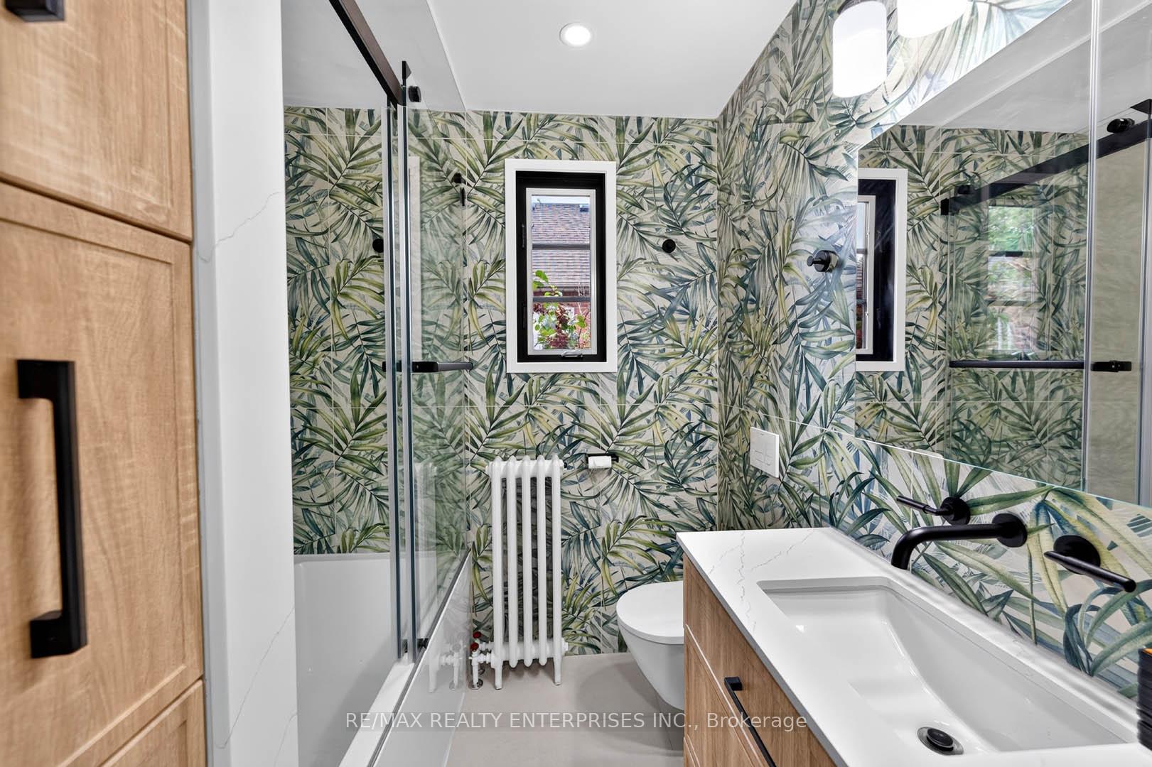 Photo 18 of 233 Rosemount Avenue, North York, Weston — HOMEH