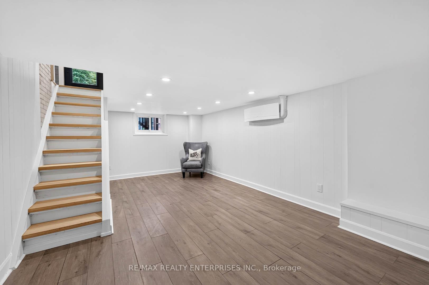 Photo 21 of 233 Rosemount Avenue, North York, Weston — HOMEH