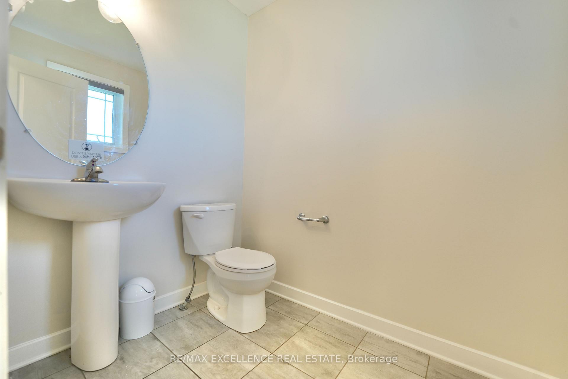 Photo 9 of 18 Weir Crescent, St. Thomas — HOMEH