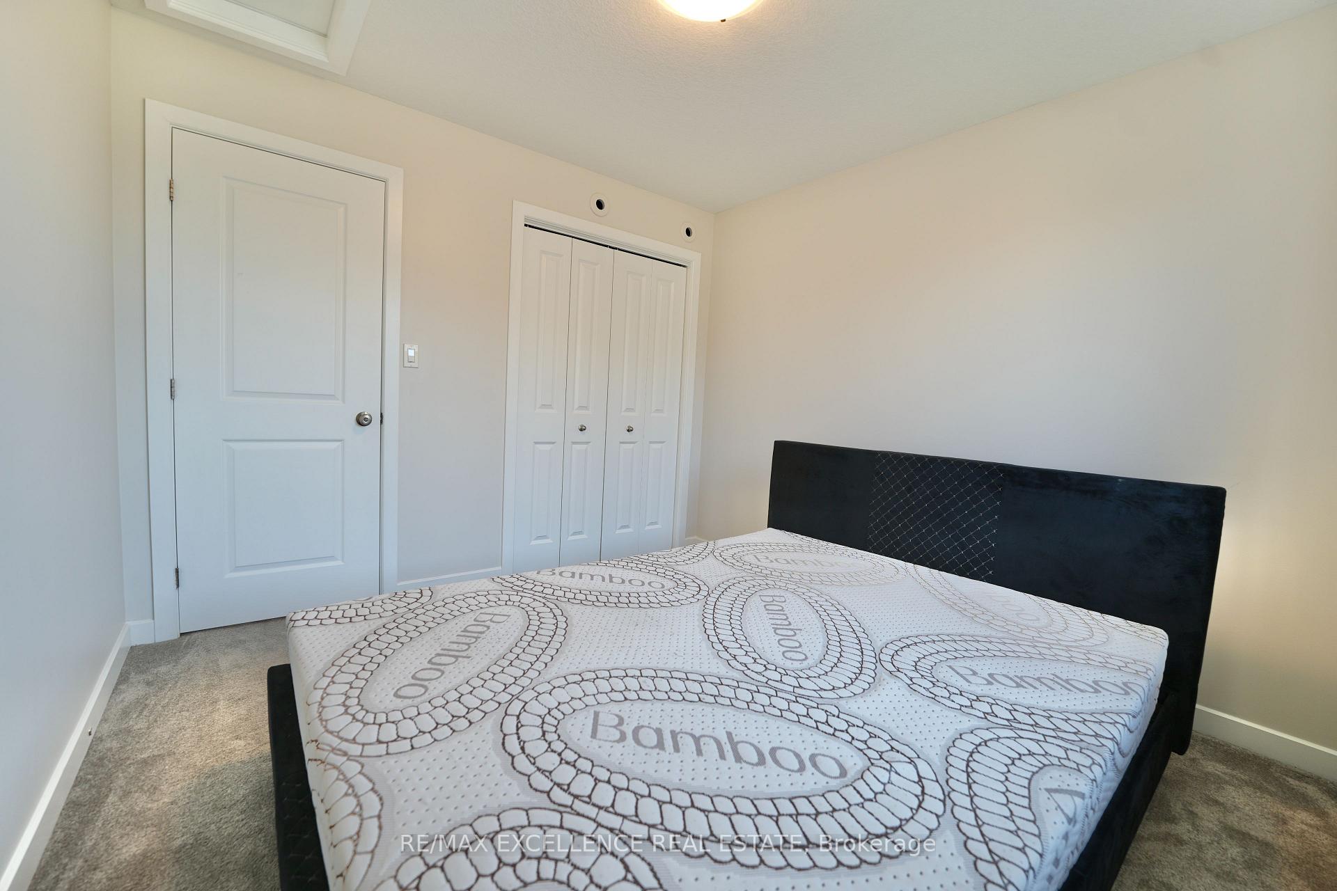 Photo 13 of 18 Weir Crescent, St. Thomas — HOMEH