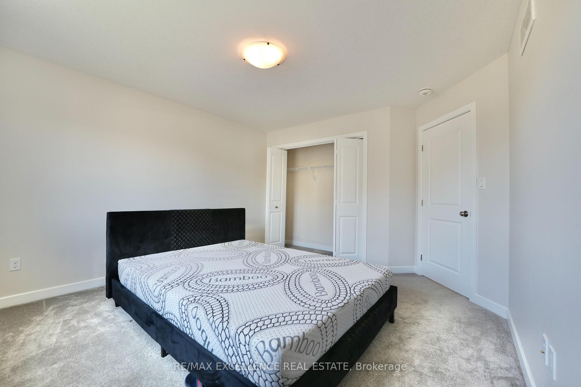 Photo 15 of 18 Weir Crescent, St. Thomas — HOMEH