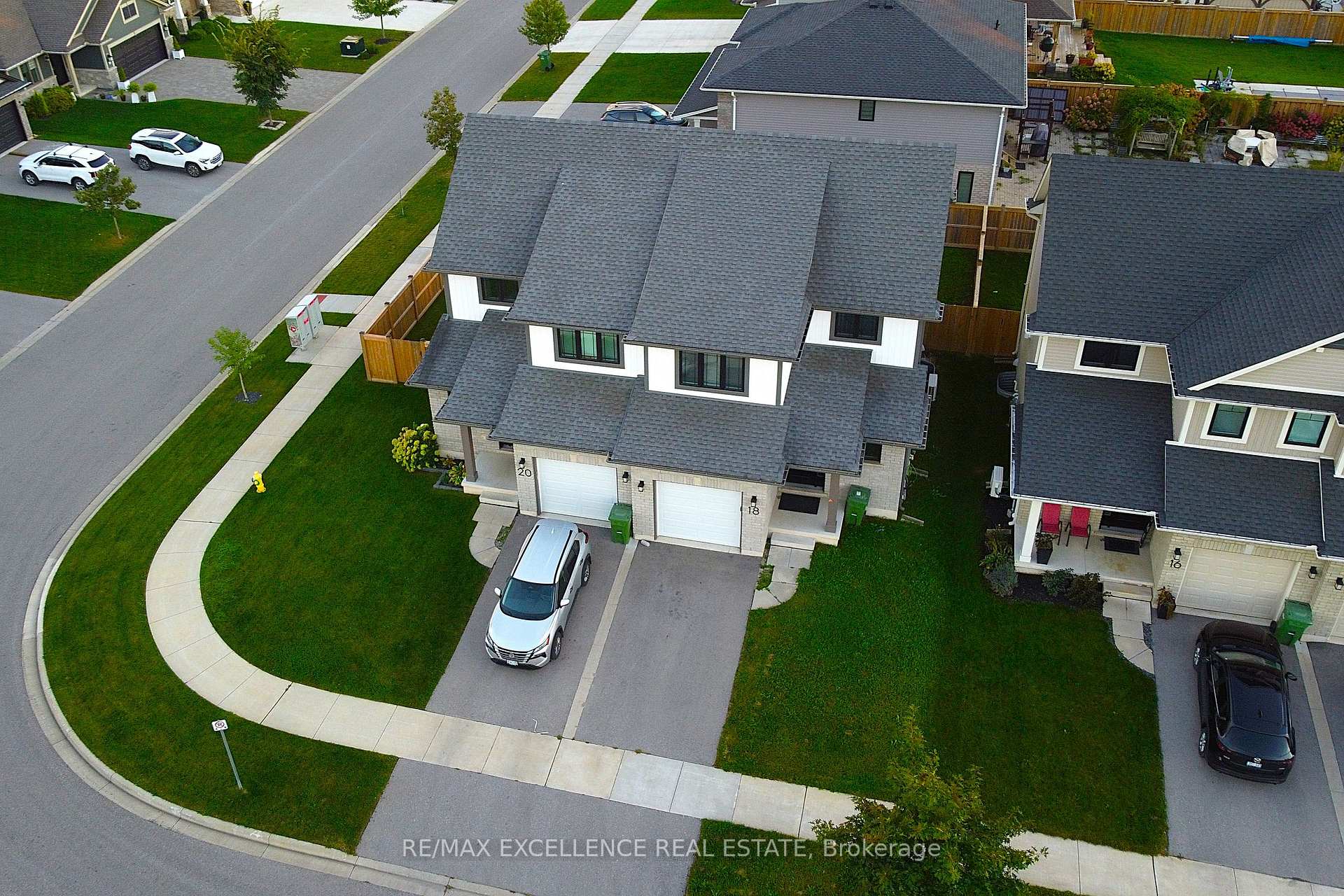 Photo 27 of 18 Weir Crescent, St. Thomas — HOMEH