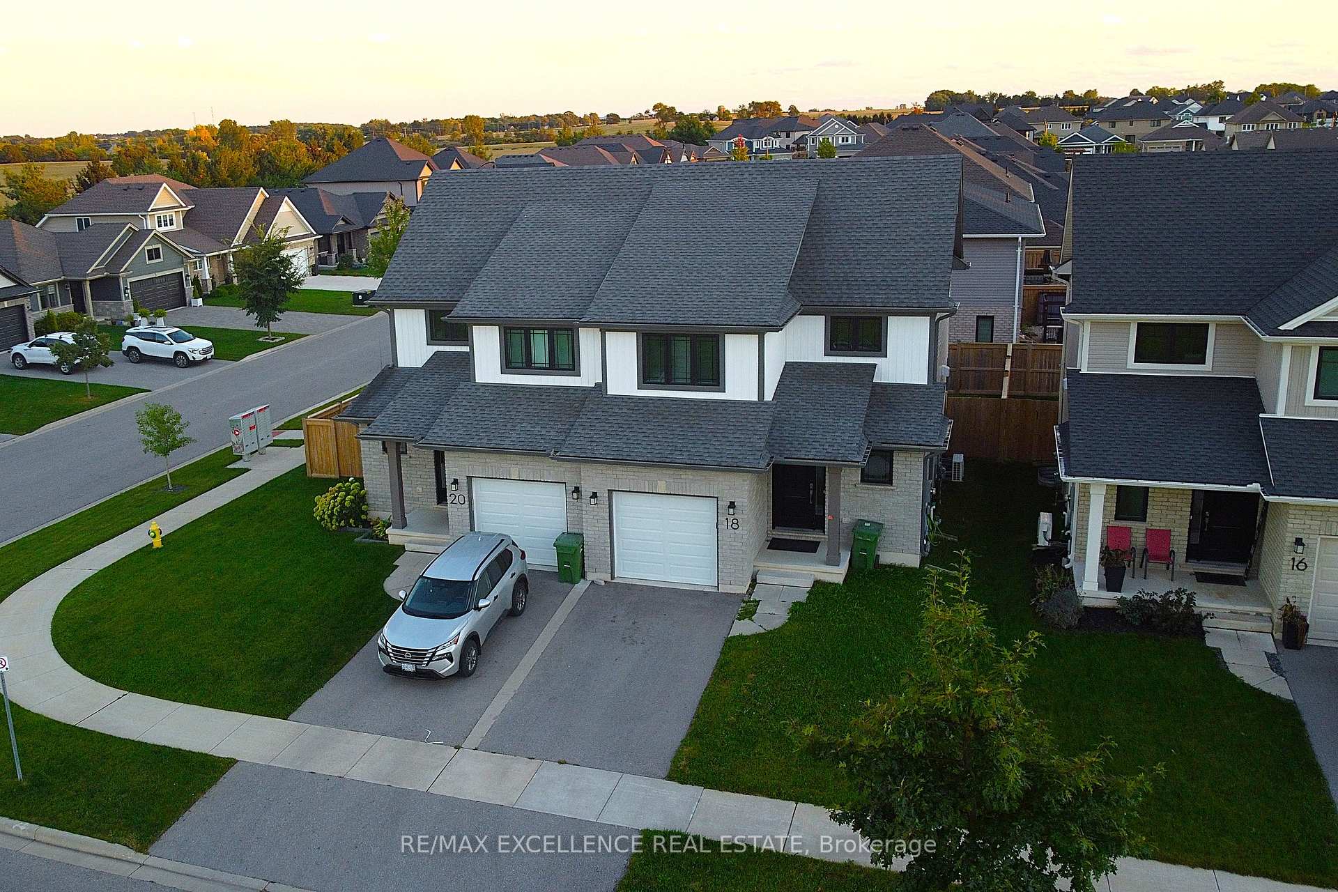 Photo 28 of 18 Weir Crescent, St. Thomas — HOMEH