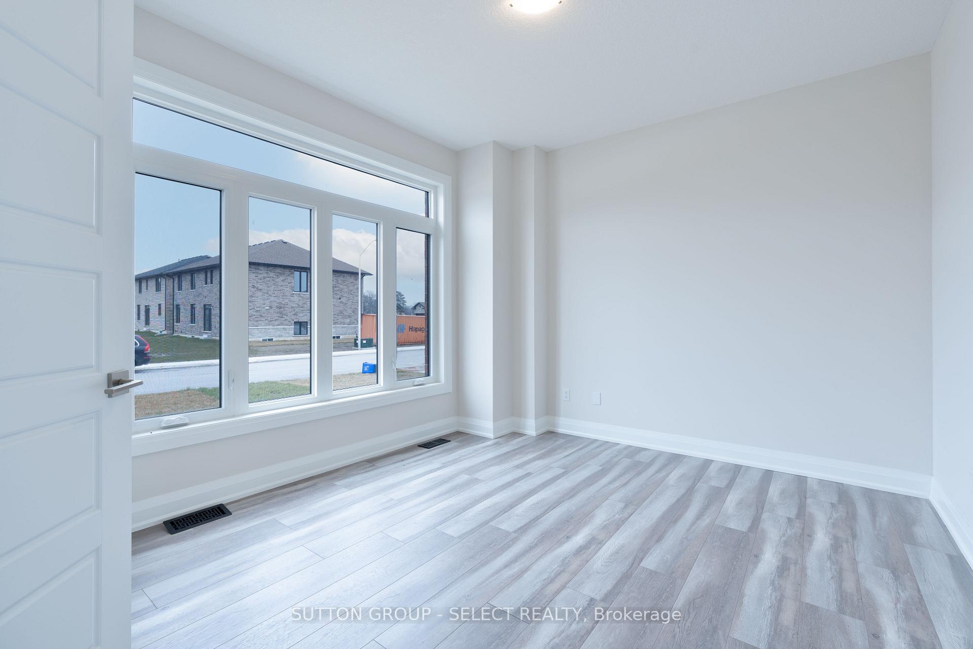Photo 5 of 240 Leitch Street, Dutton/Dunwich, Dutton — HOMEH