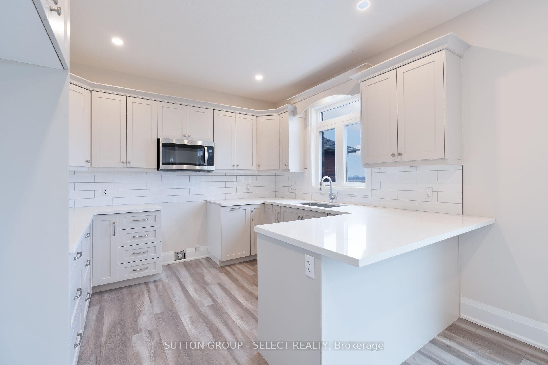 Photo 11 of 240 Leitch Street, Dutton/Dunwich, Dutton — HOMEH