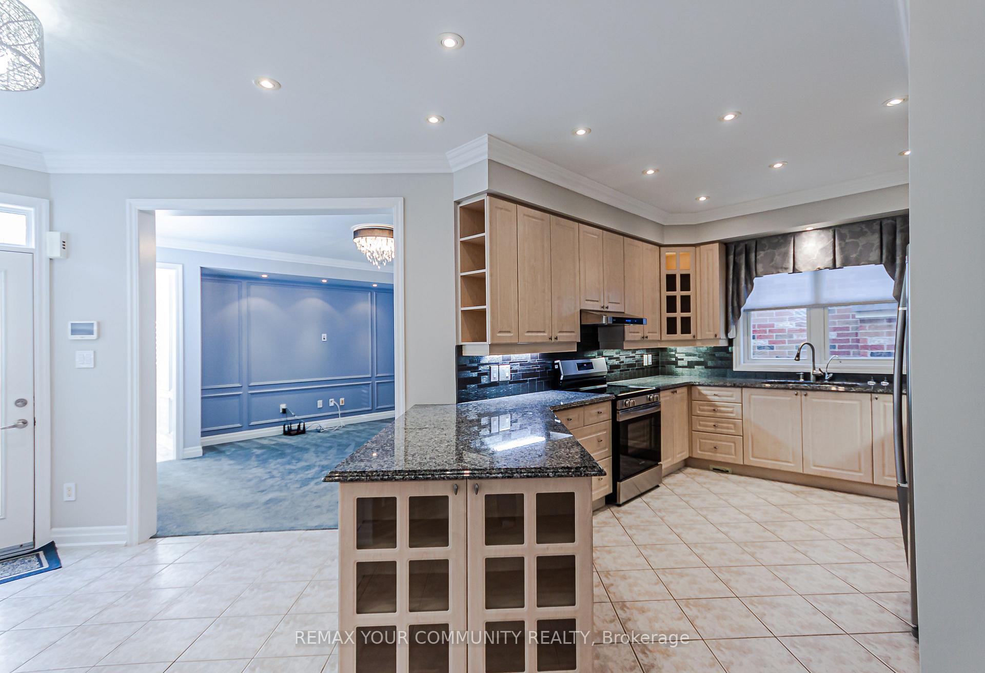 Photo 12 of 5 Chippenham Lane, Markham, Cornell — HOMEH