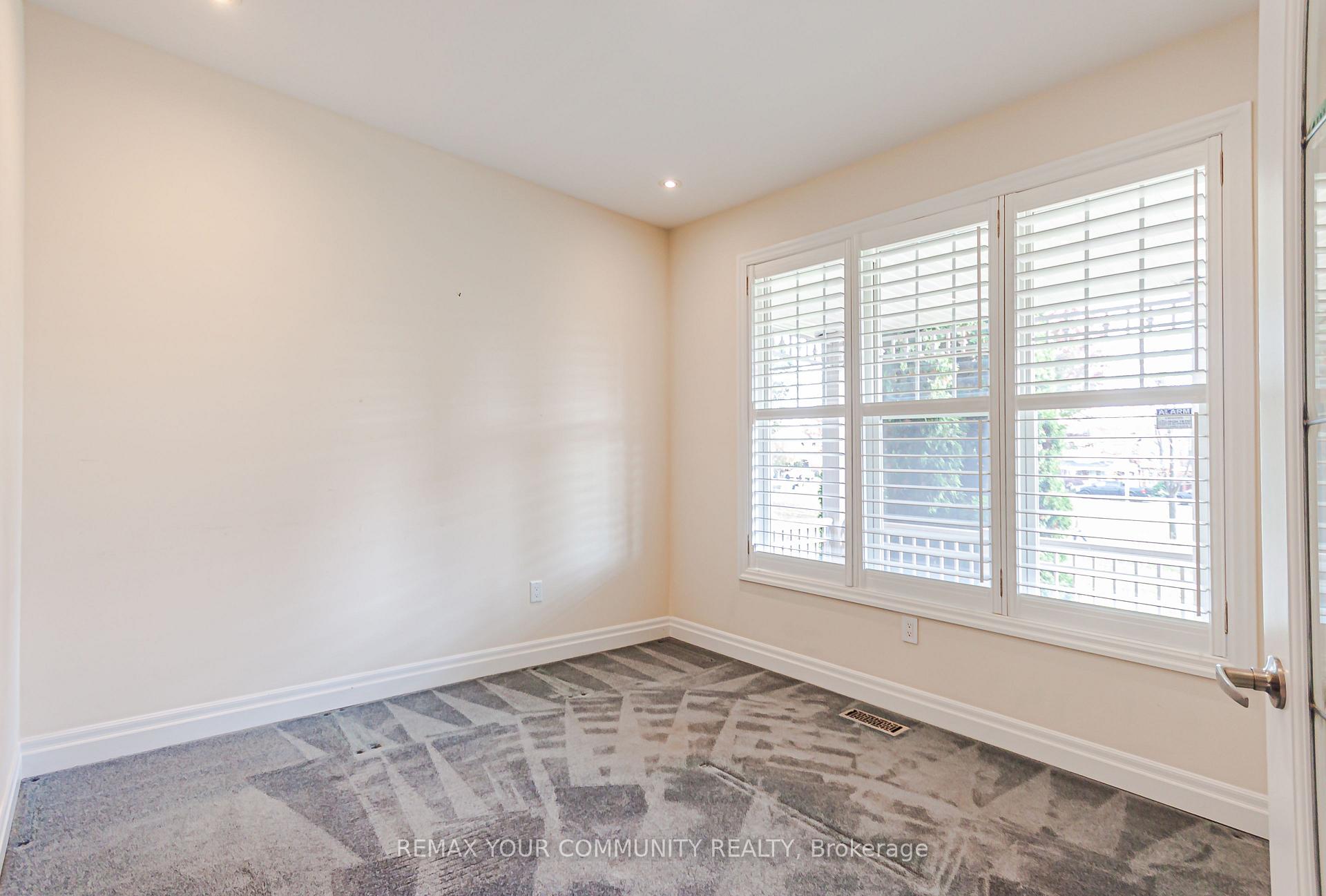 Photo 20 of 5 Chippenham Lane, Markham, Cornell — HOMEH