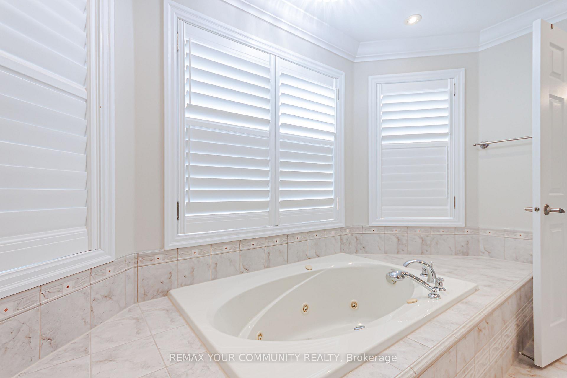 Photo 29 of 5 Chippenham Lane, Markham, Cornell — HOMEH